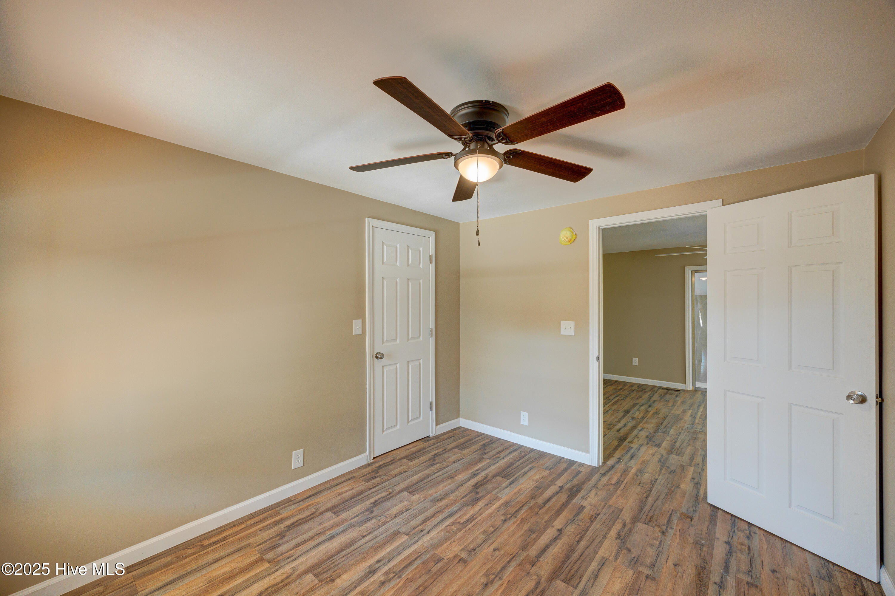 2752 Penderlea Highway Property Photo 16