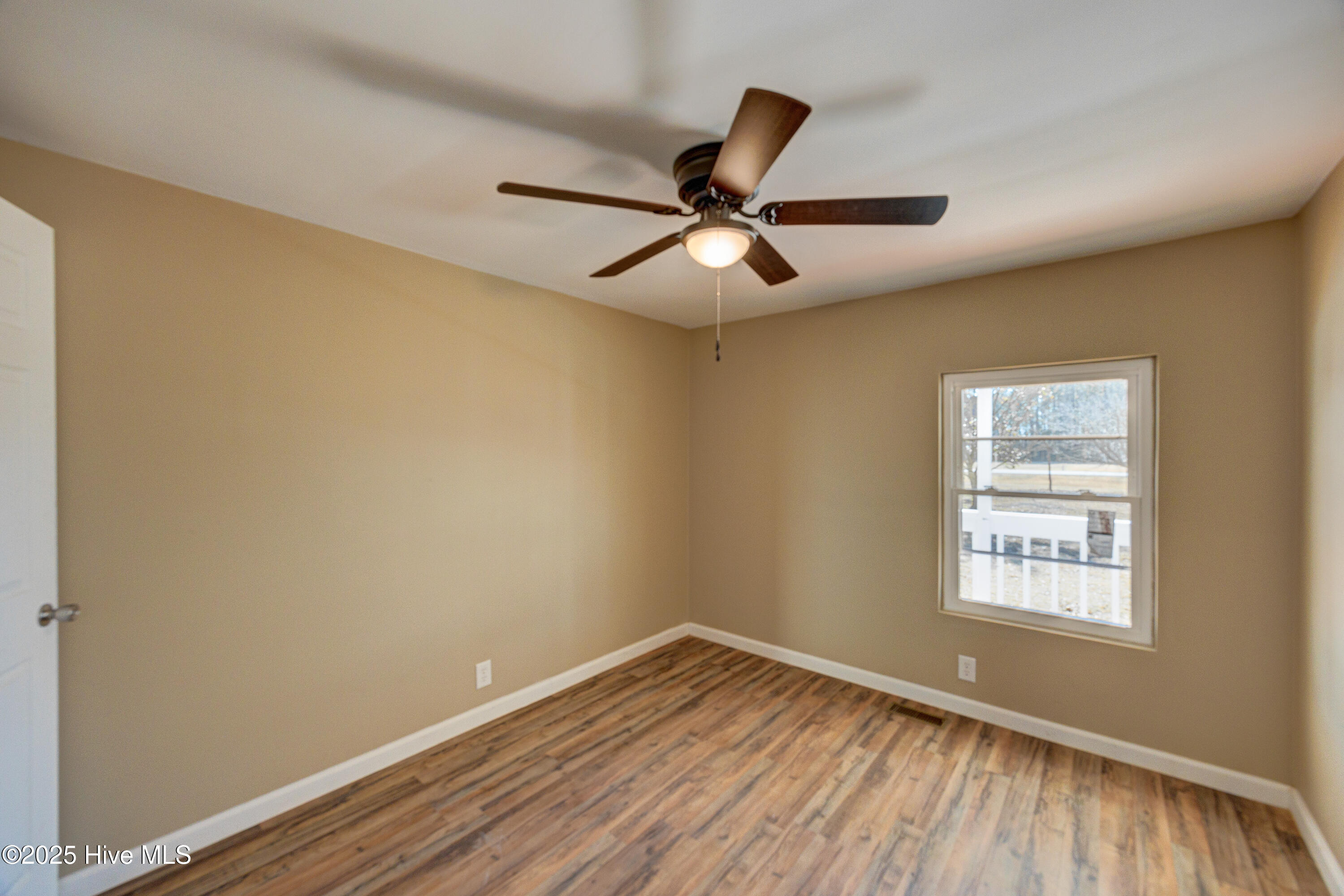 2752 Penderlea Highway Property Photo 17