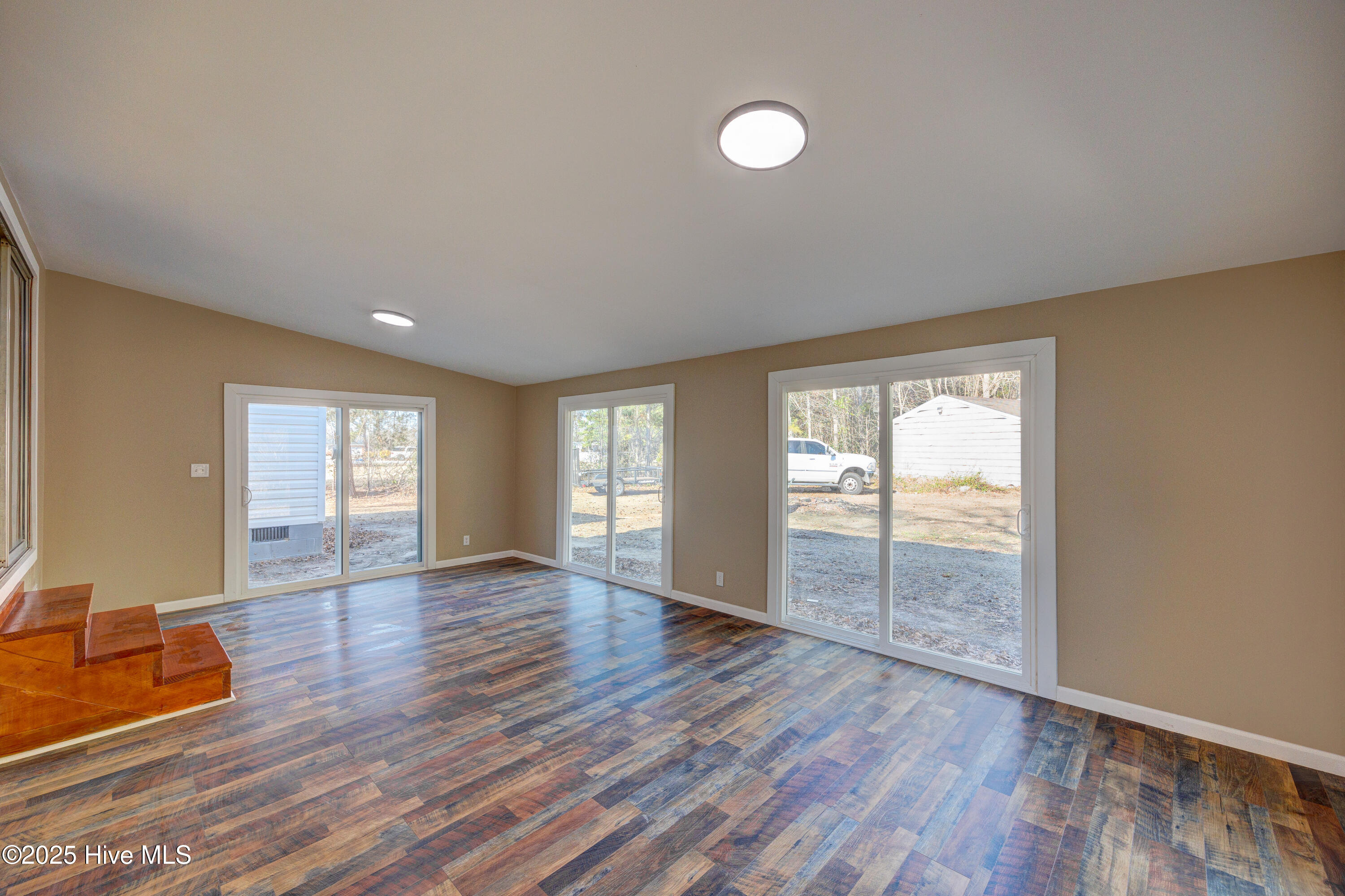 2752 Penderlea Highway Property Photo 28