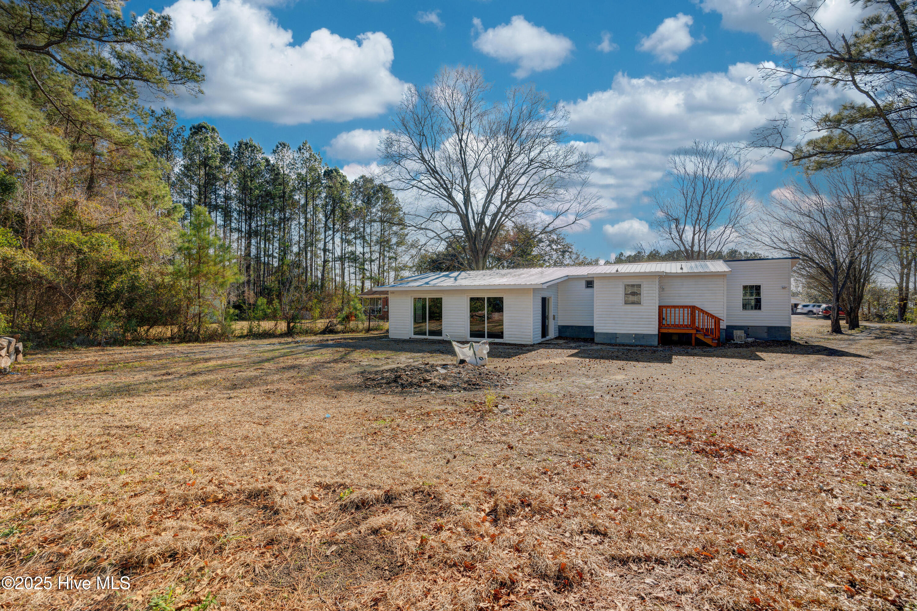 2752 Penderlea Highway Property Photo 29