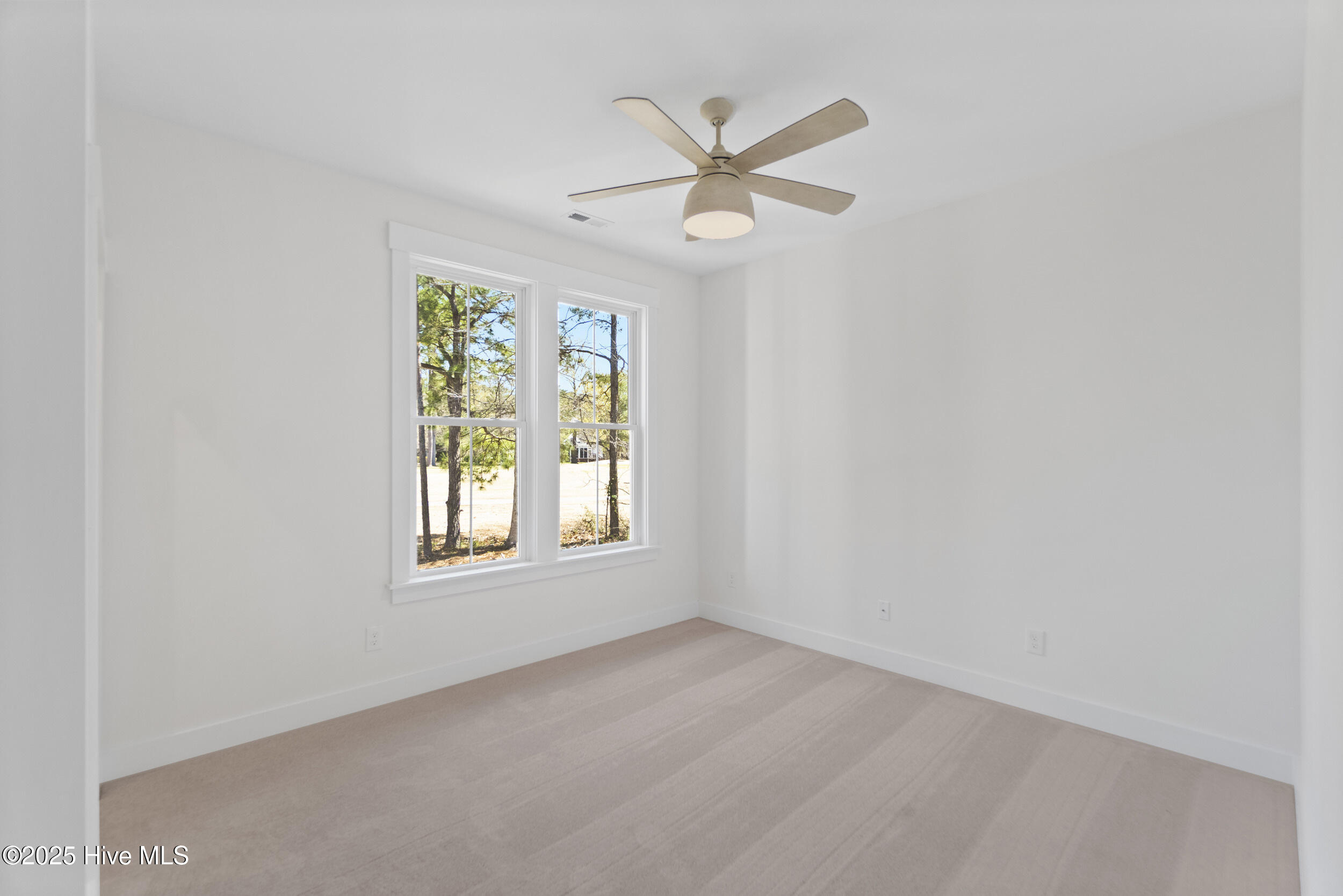172 Roanoke Drive Property Photo 13