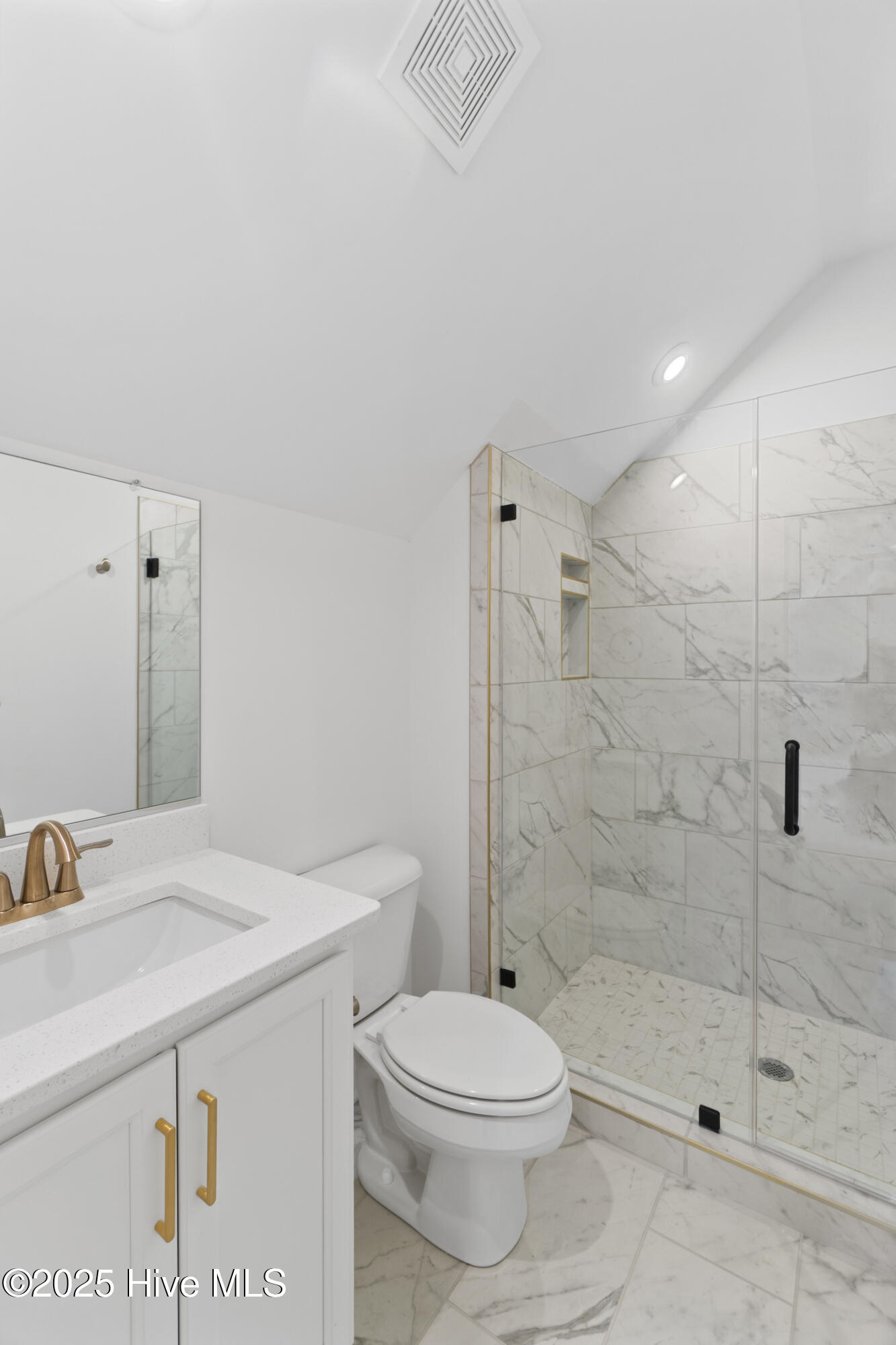 172 Roanoke Drive Property Photo 28