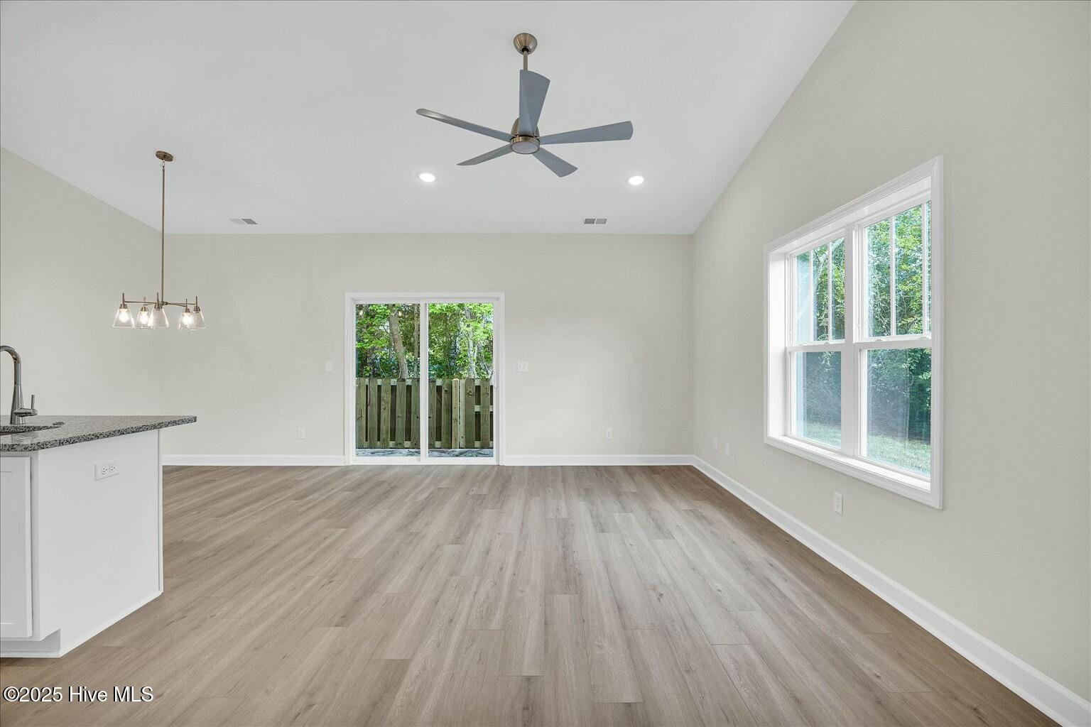 211 Lincoln Place Circle Property Photo 2