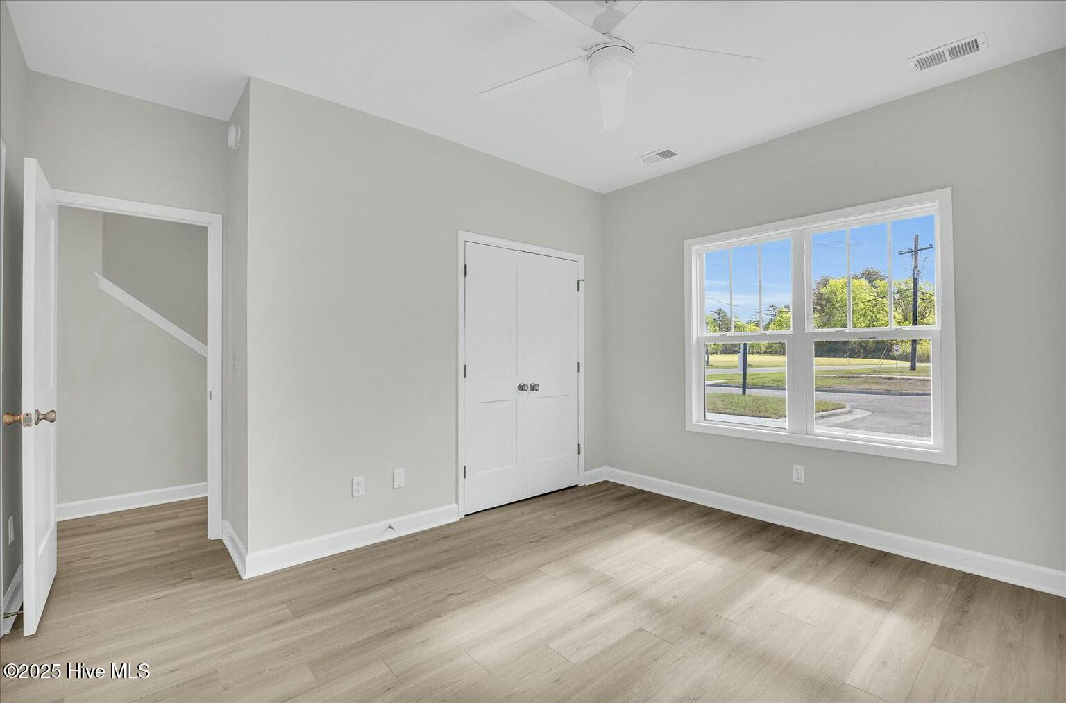 211 Lincoln Place Circle Property Photo 15