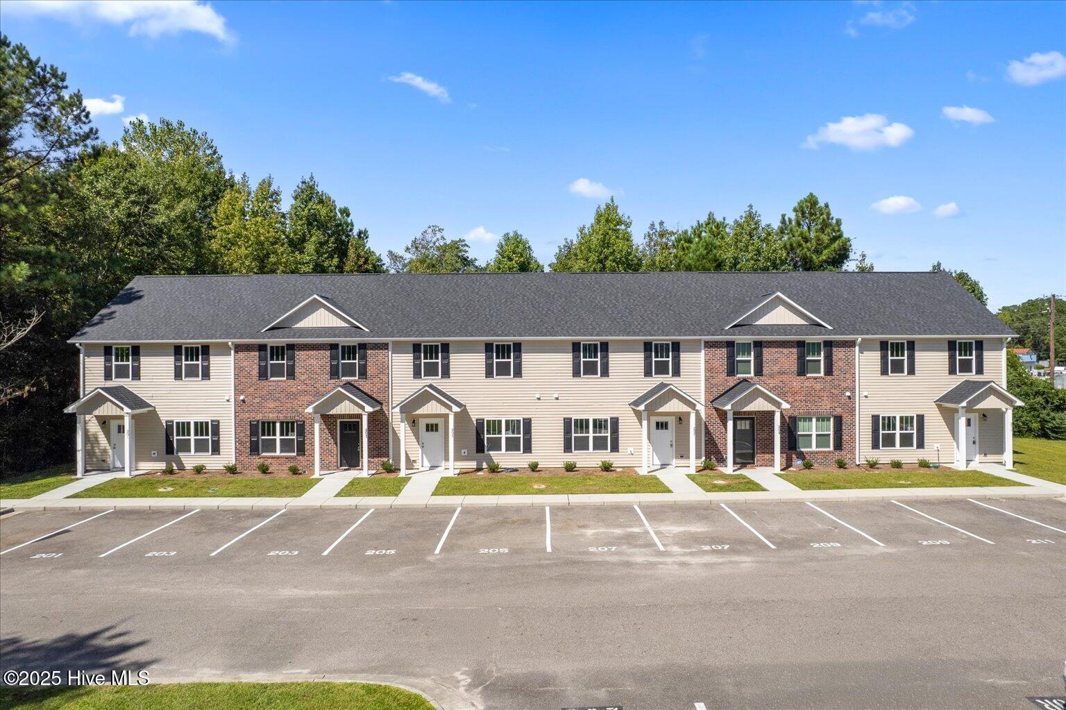 211 Lincoln Place Circle Property Photo 33