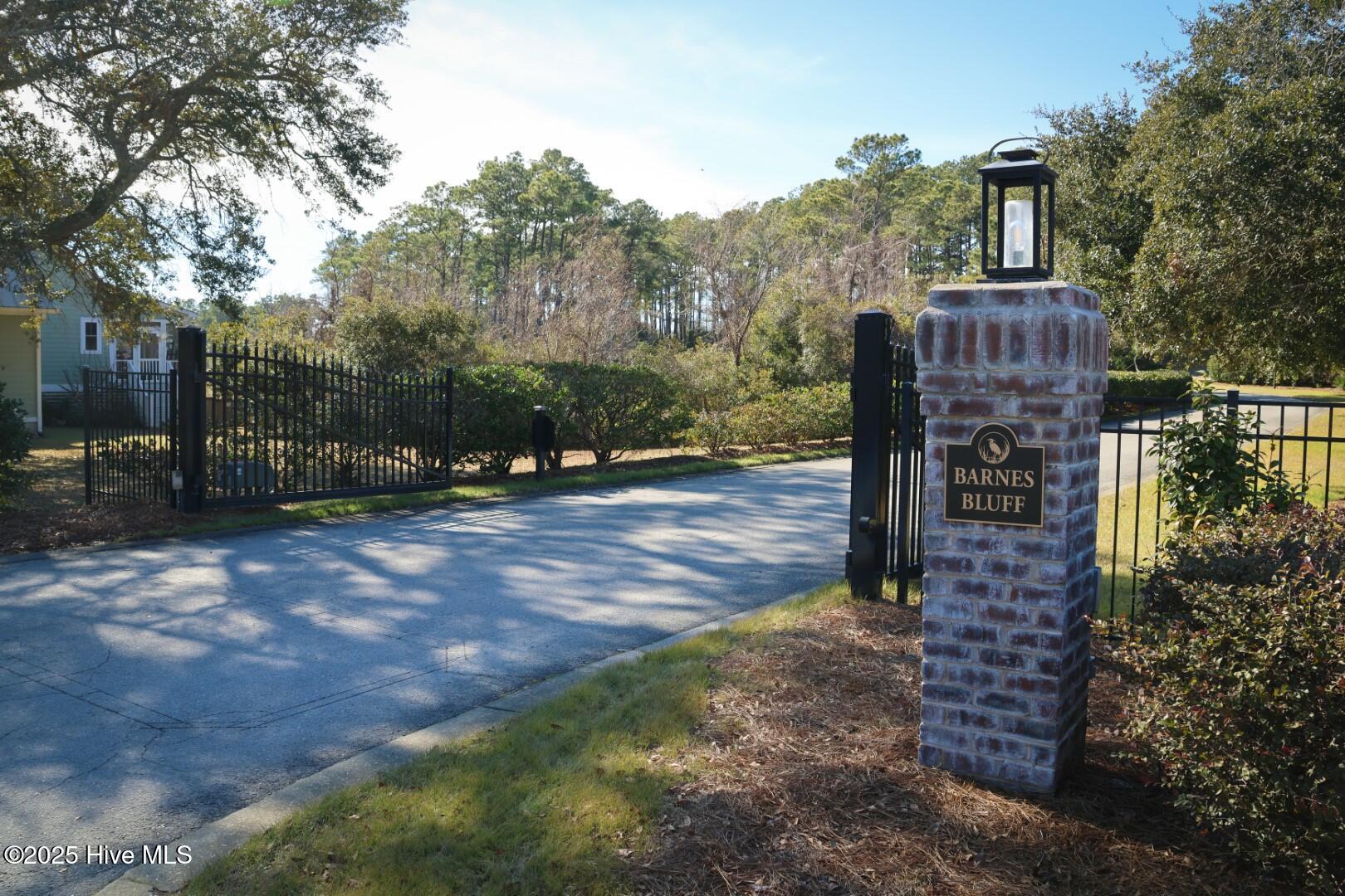 4017 Barnes Bluff Drive Property Photo 5