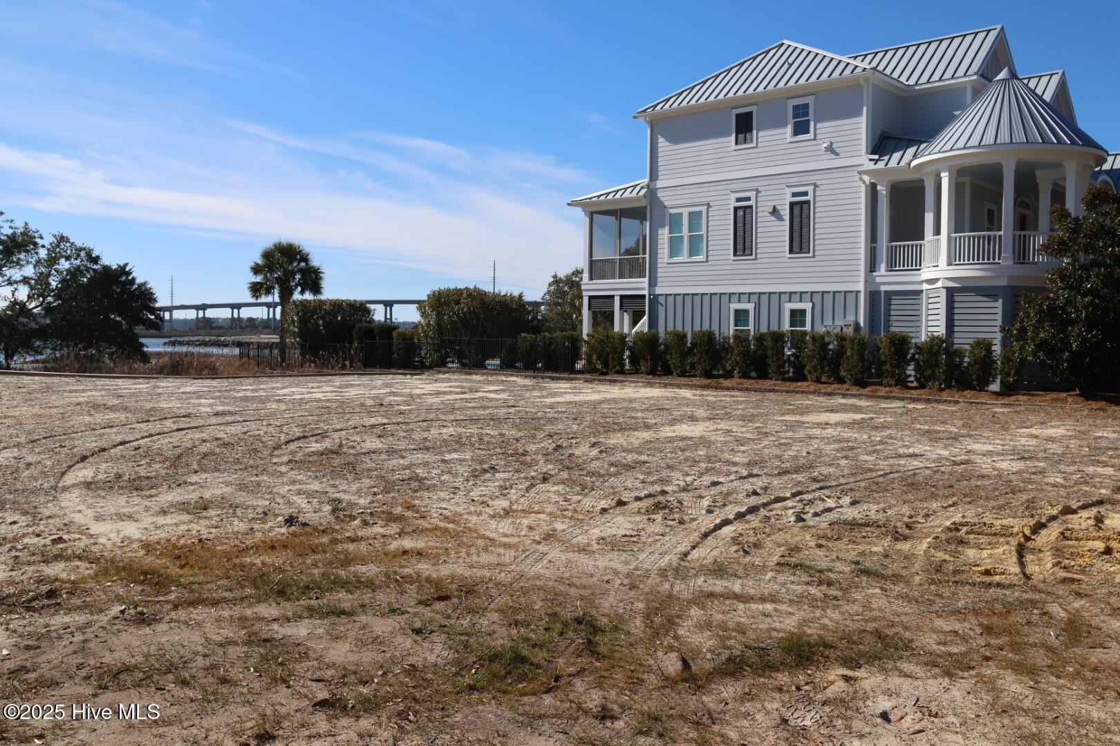 4017 Barnes Bluff Drive Property Photo 9