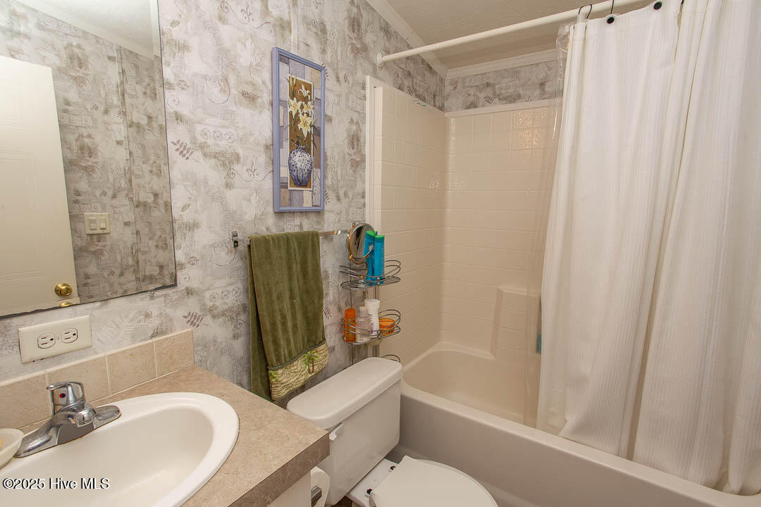 1514 Erin Place Property Photo 28