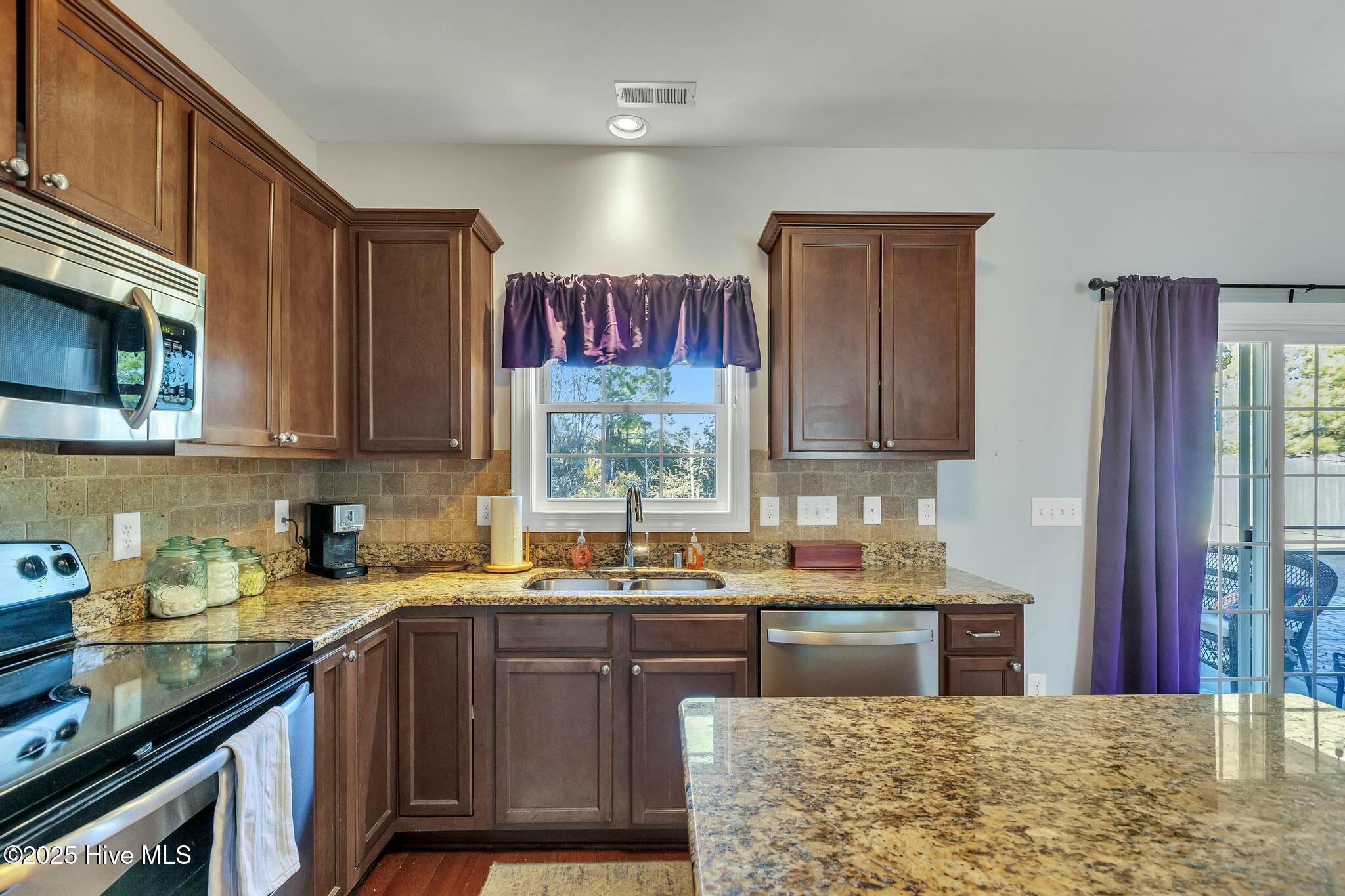114 Cormorant Drive Property Photo 16