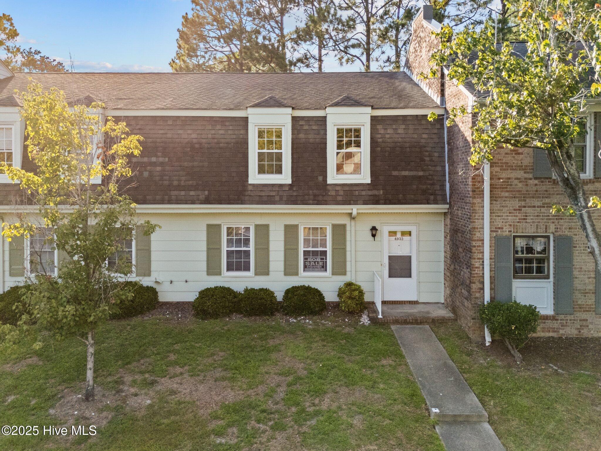 4933 Seabrook Property Photo 1