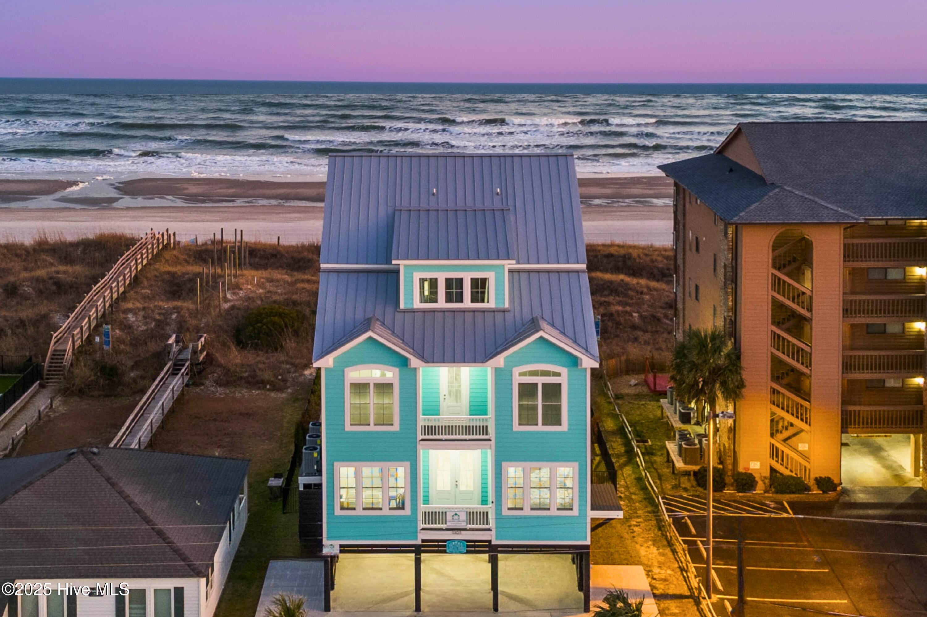 1303 S Ocean Boulevard Property Photo 1