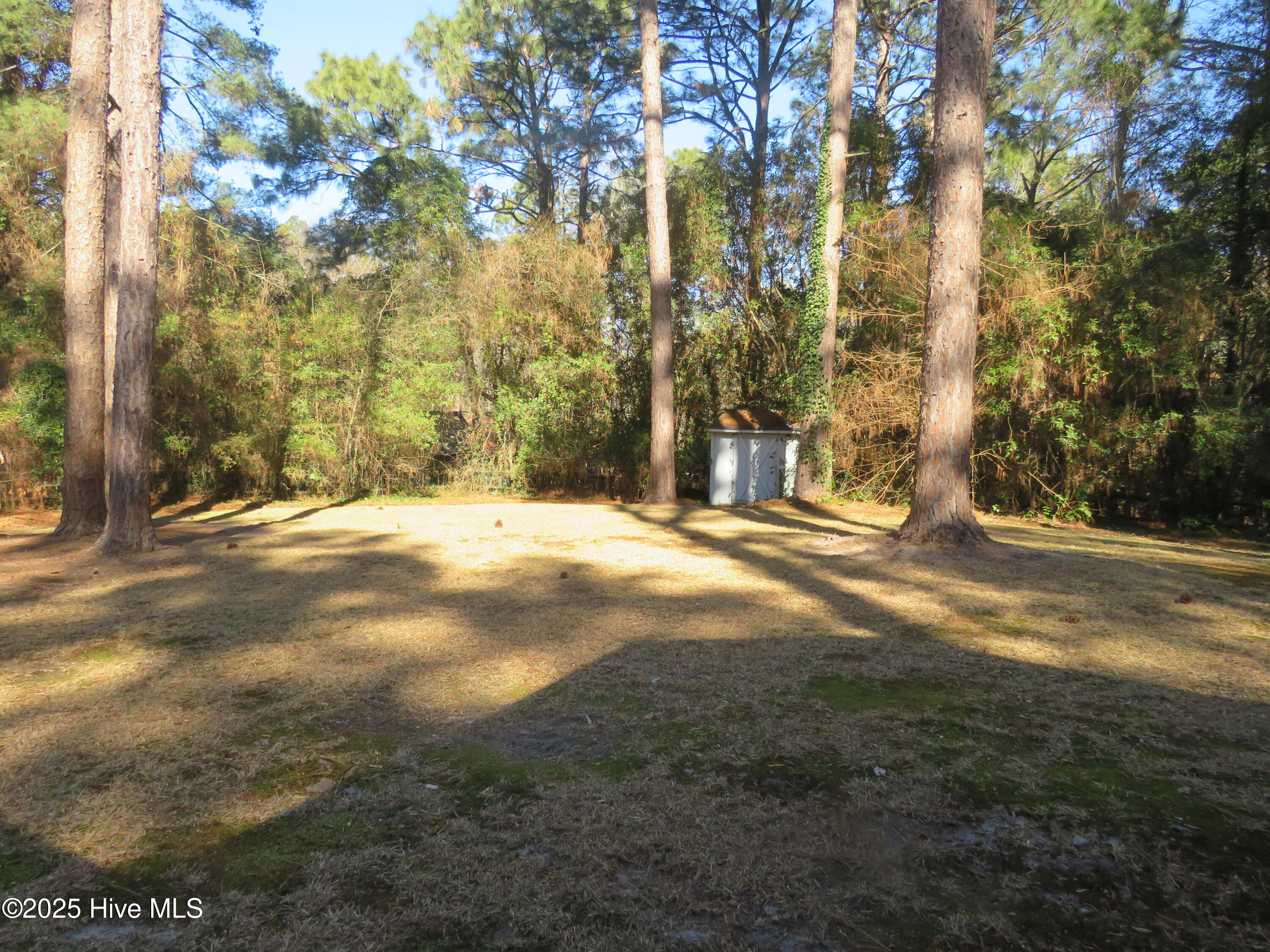 535 W Rhode Island Avenue Property Photo 24