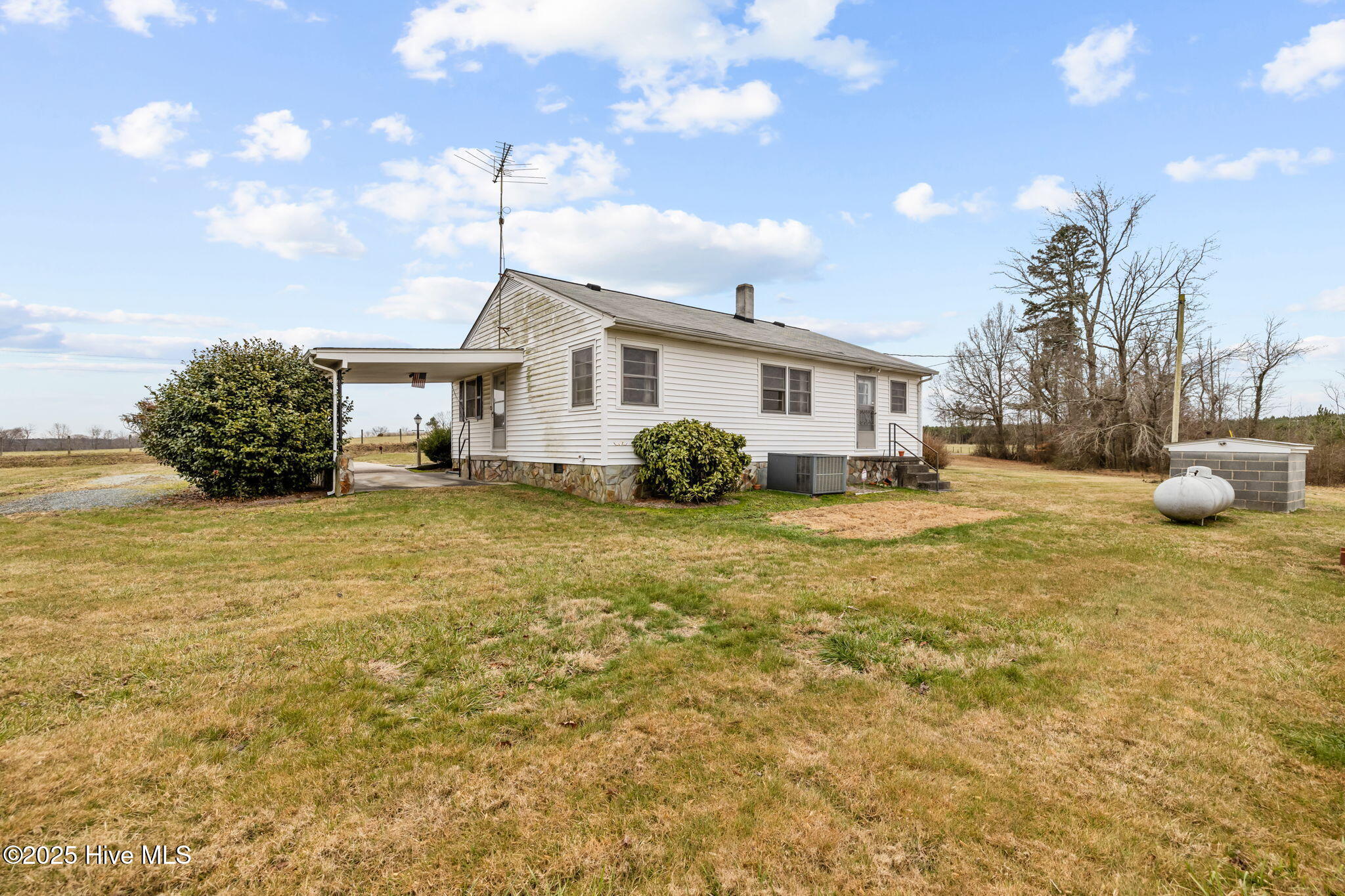 1100 Ben Smith Road Property Photo 12