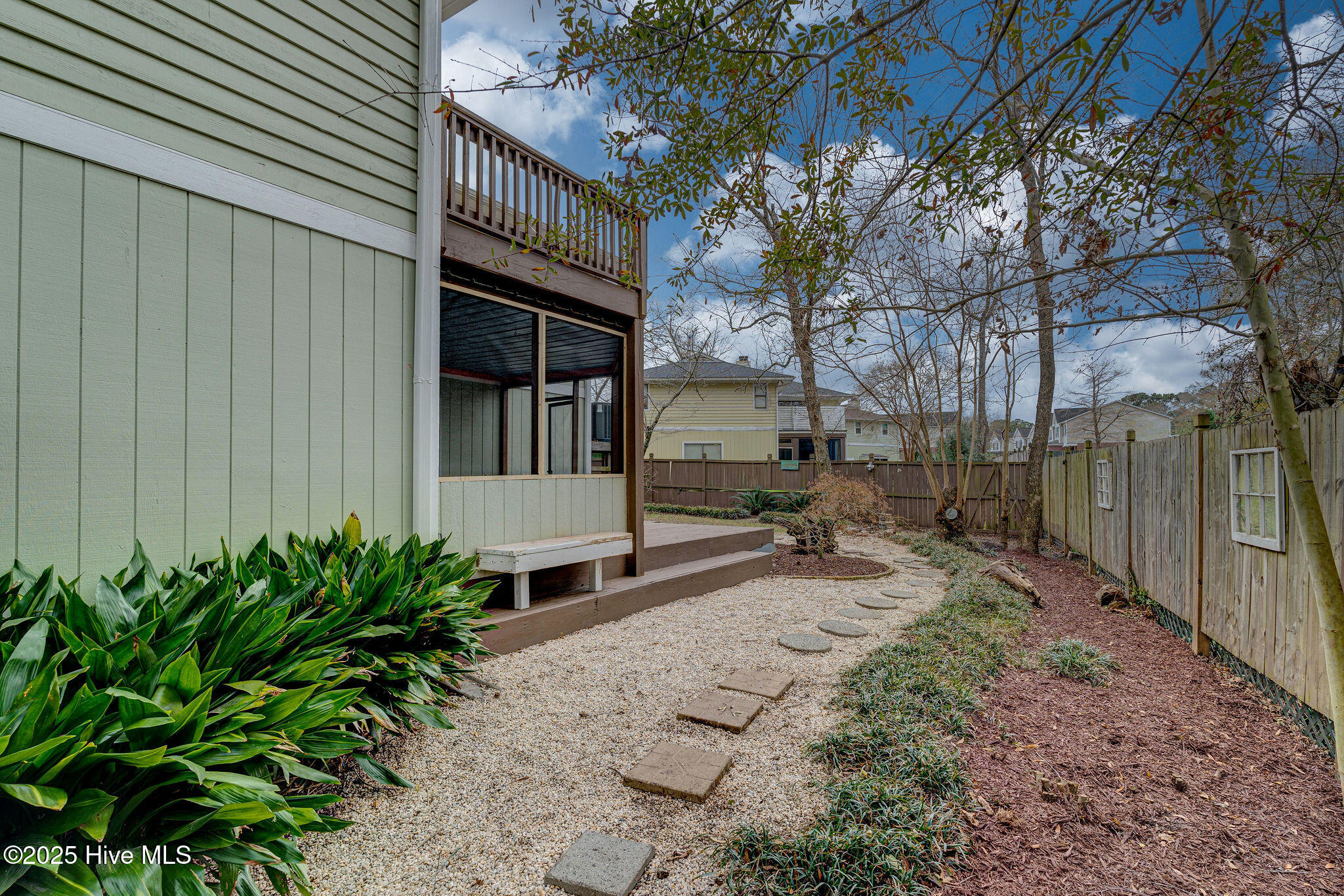 1910 Erin Court Property Photo 27