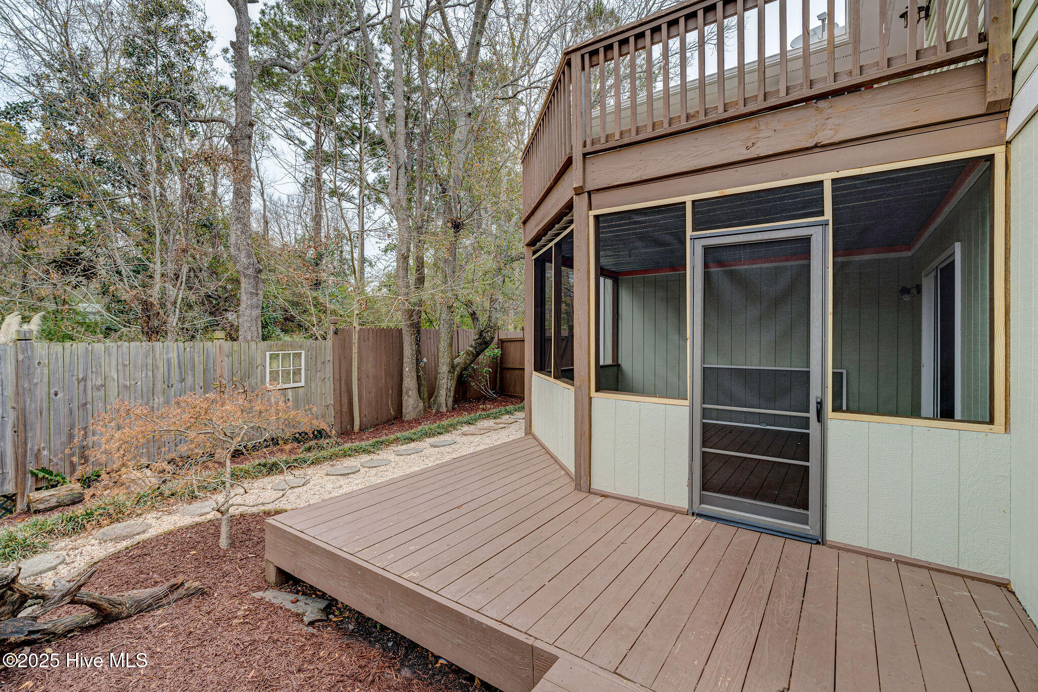 1910 Erin Court Property Photo 37