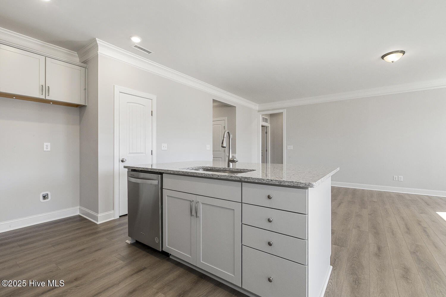 3705 Cessna Way Property Photo 14