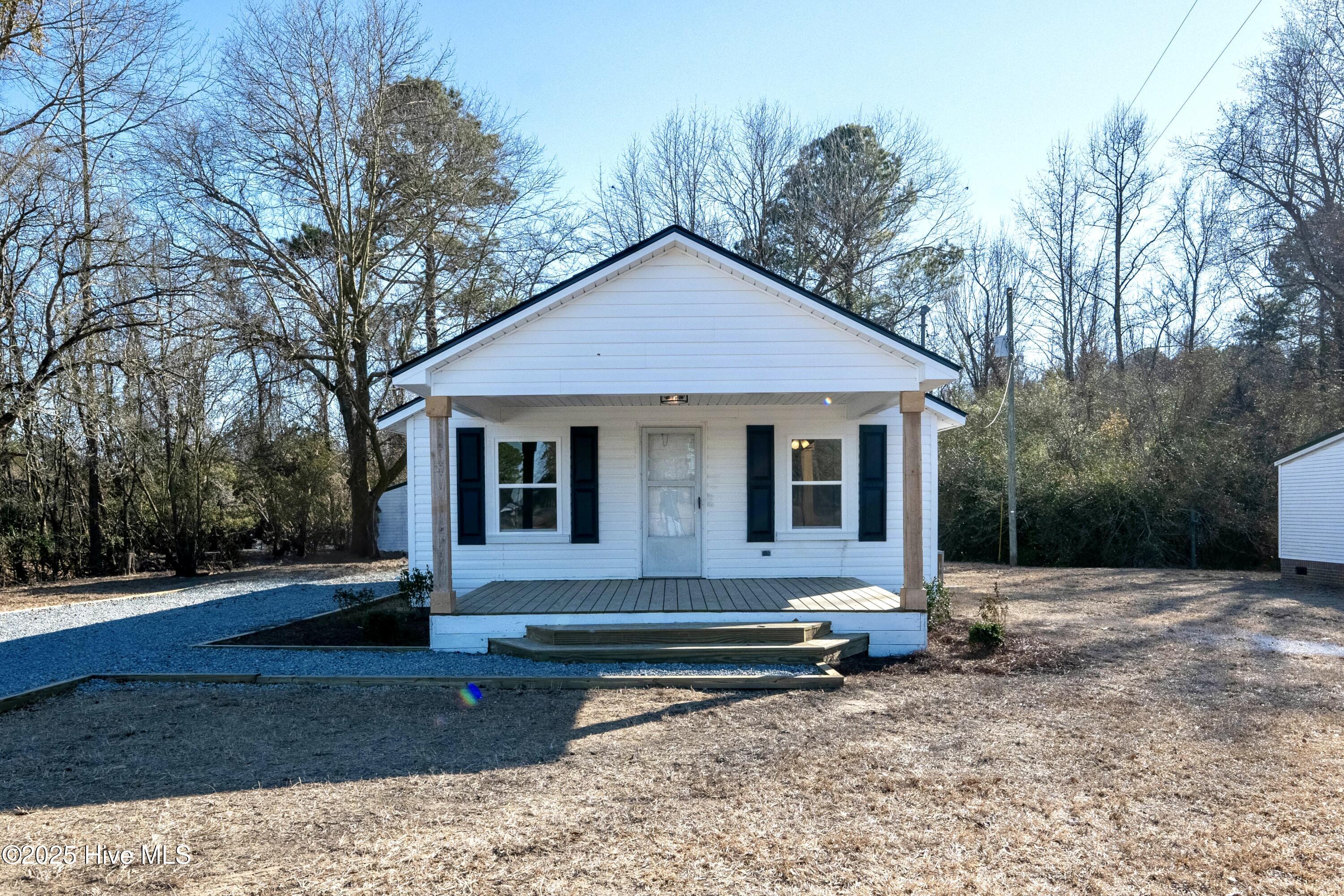 9135 Nc 242 Highway Property Photo