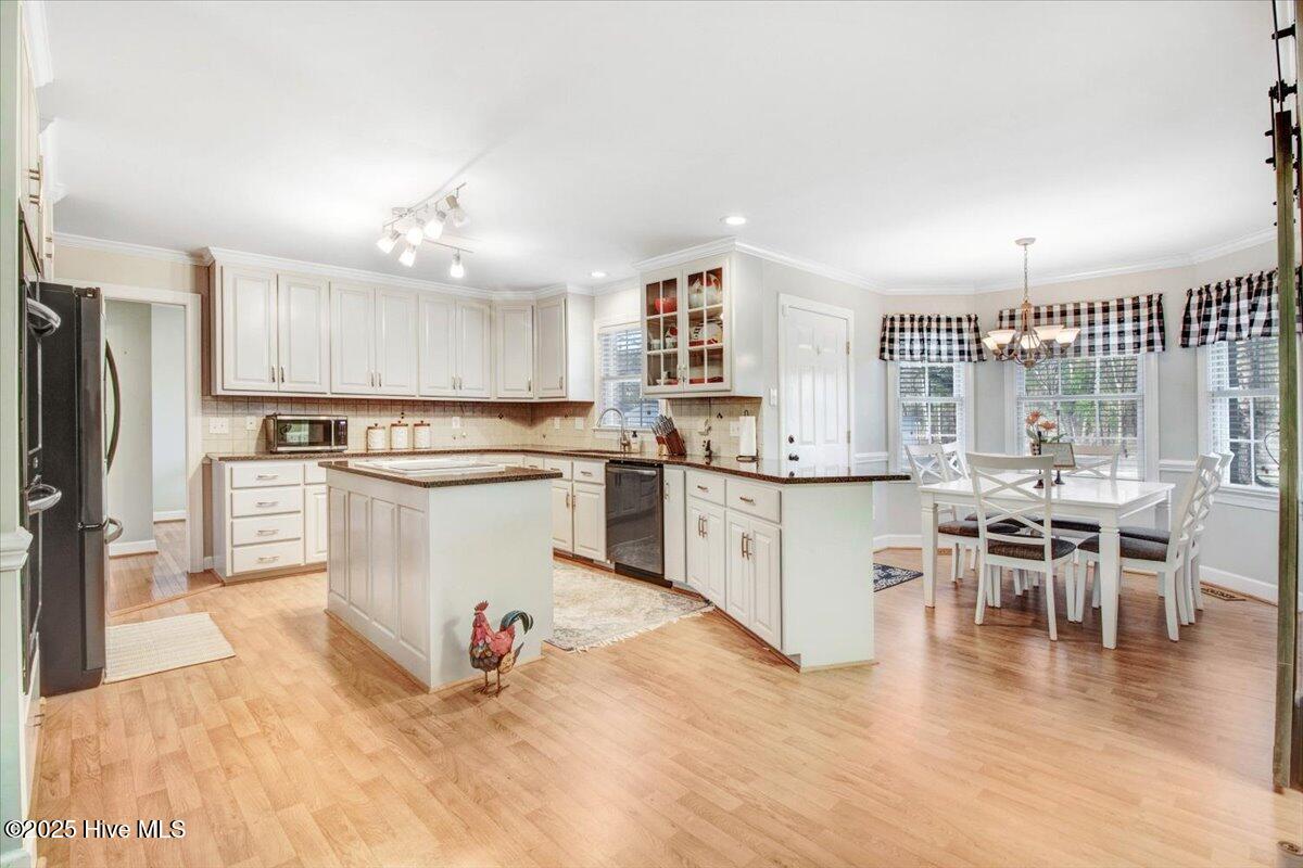 620 S Charles Street Property Photo 11