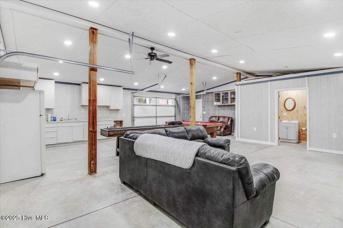 620 S Charles Street Property Photo 35