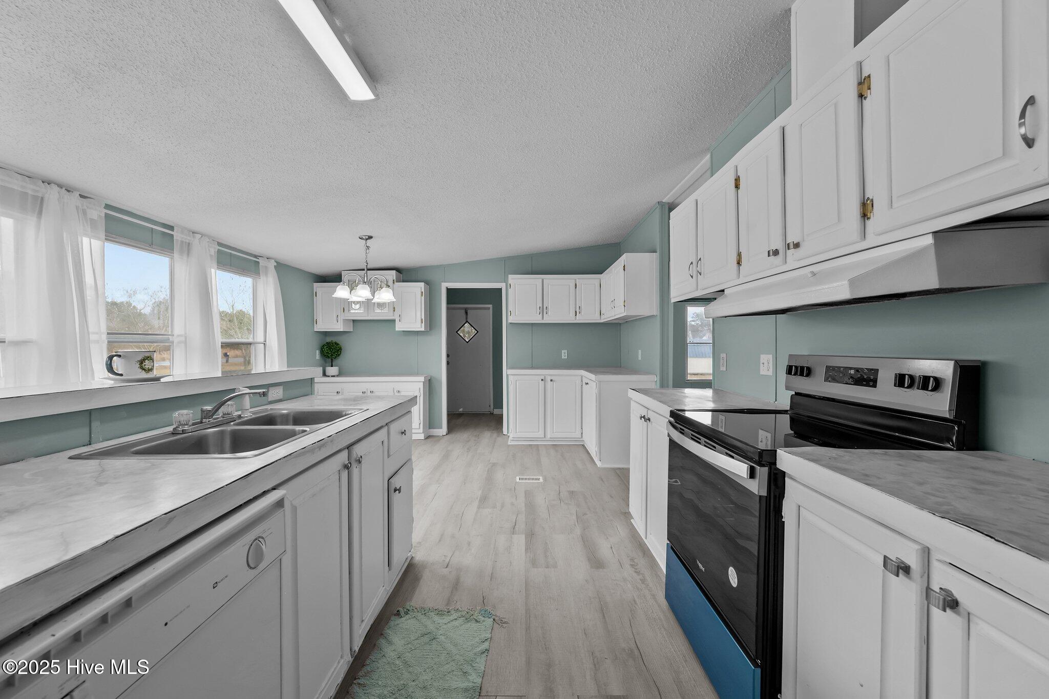 1056 E Wards Bridge Road Property Photo 12