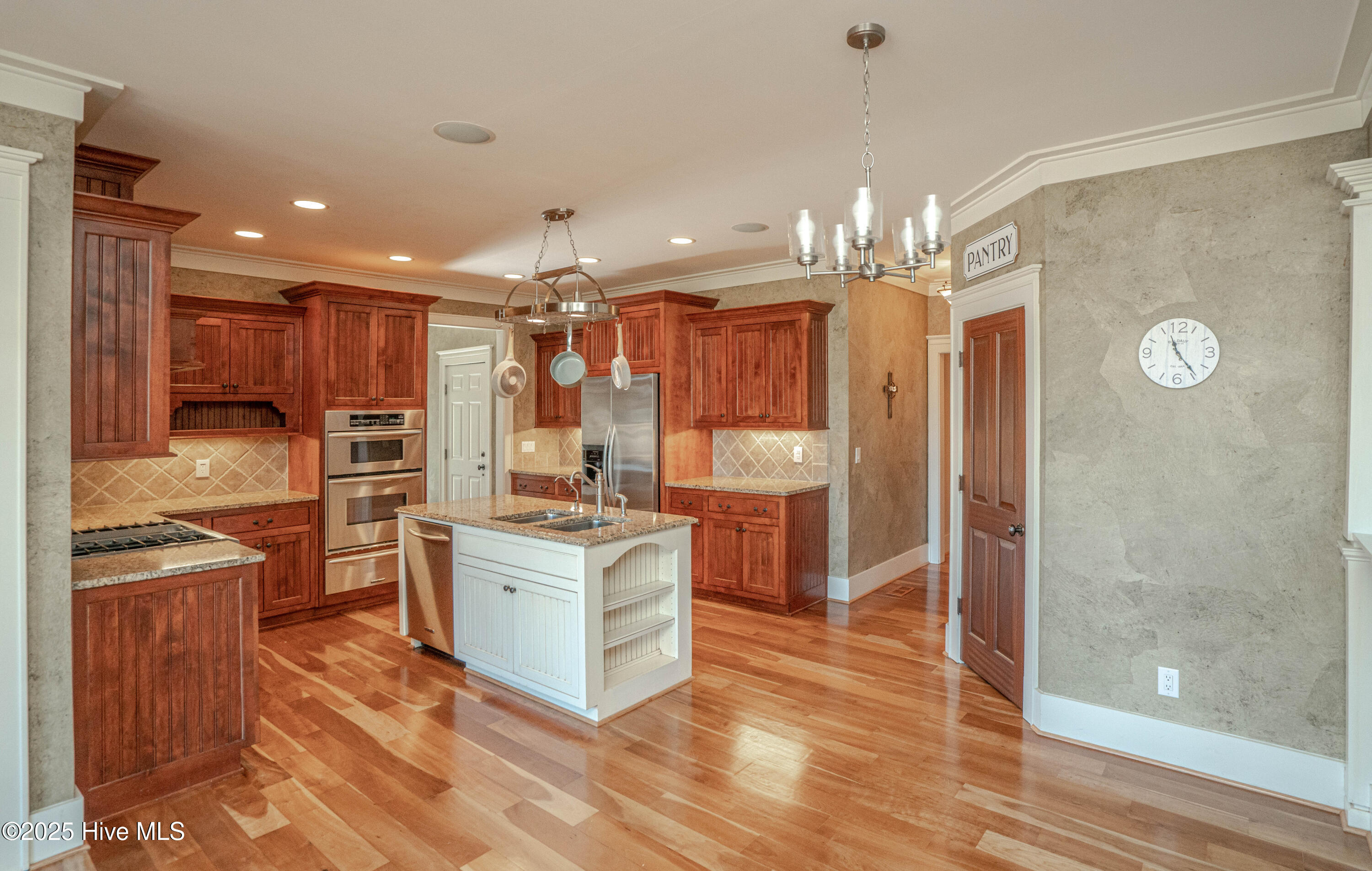 9258 Checkerberry Square Property Photo 24
