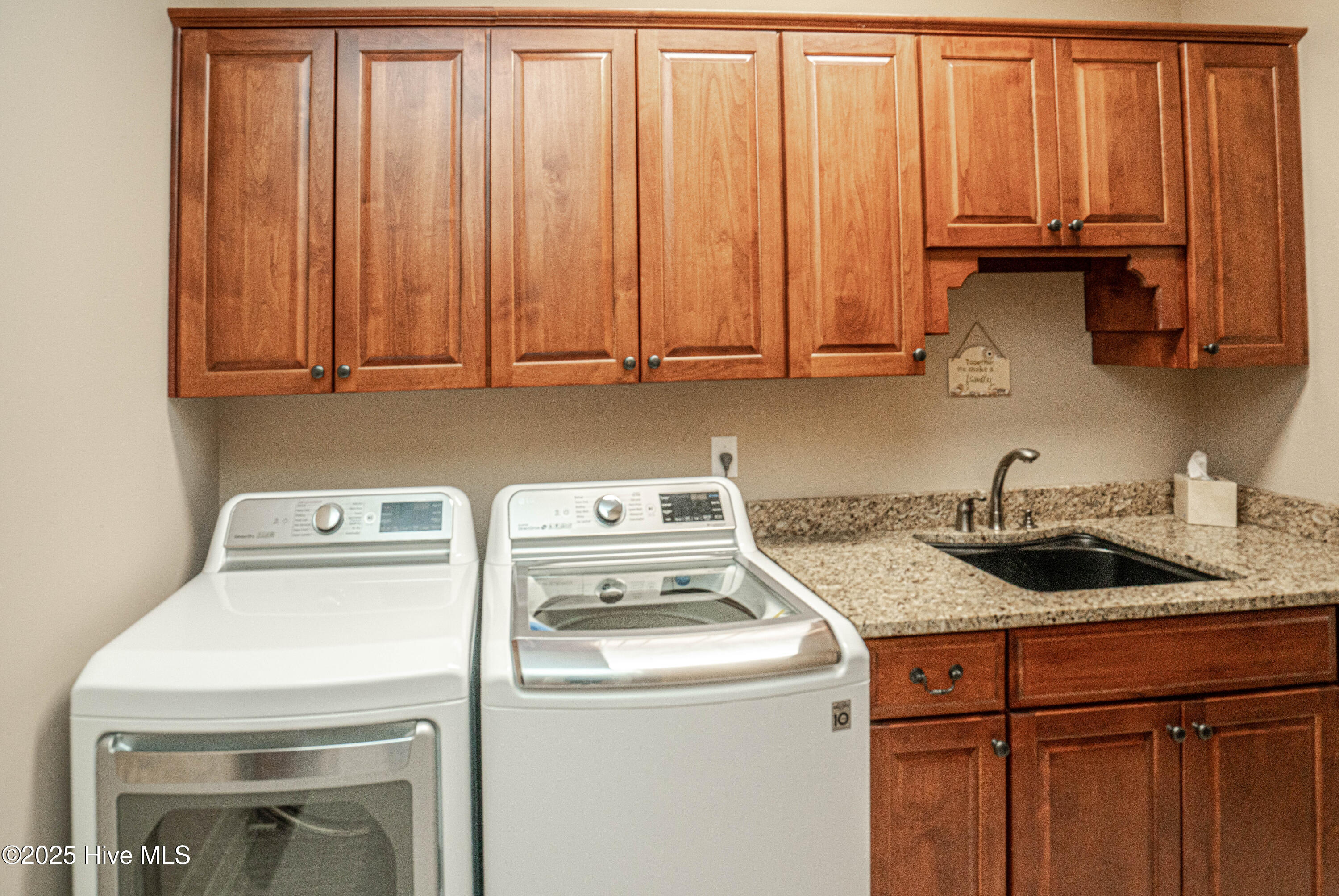 9258 Checkerberry Square Property Photo 28