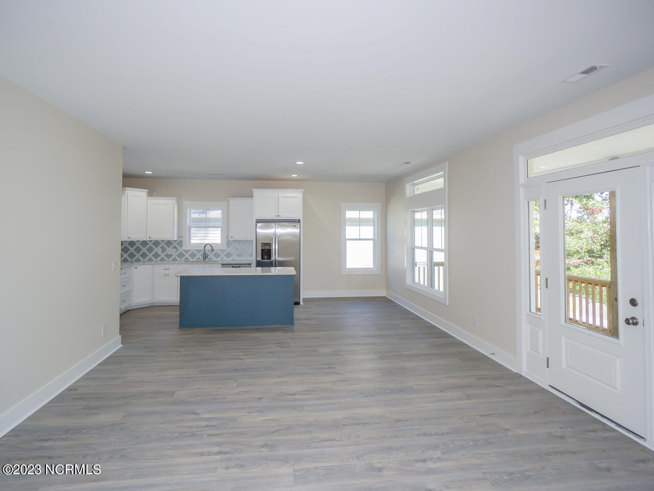 335 Ne 41st Street Property Photo 5