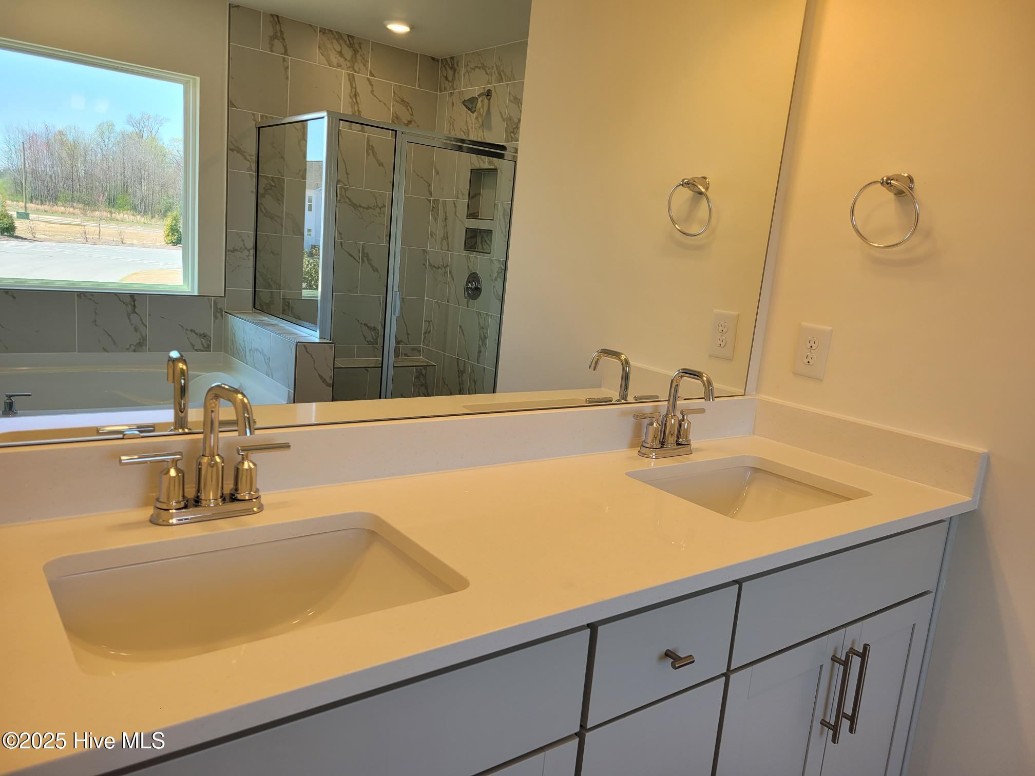 3710 Cessna Way Property Photo 16
