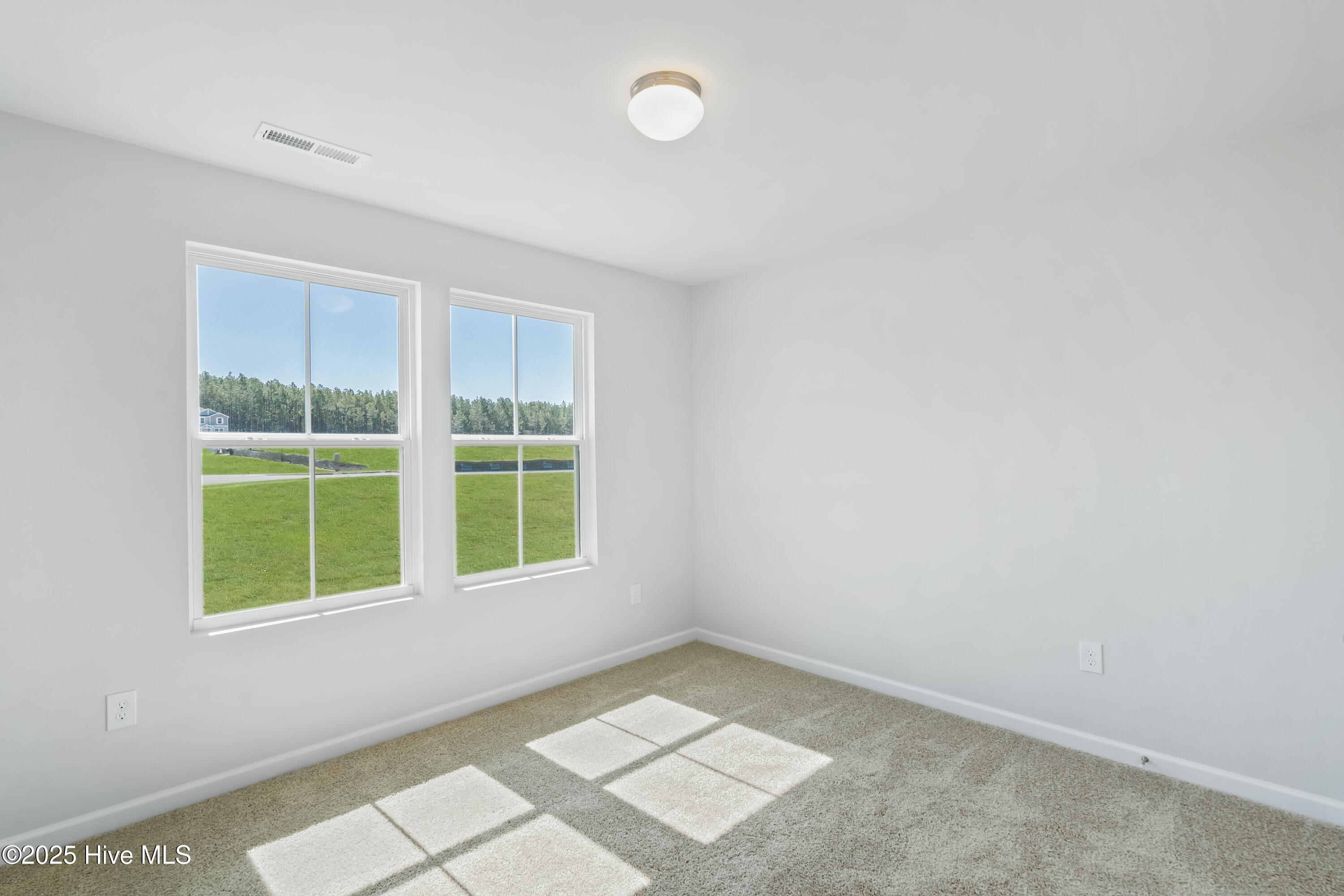 321 Happy Trail Road Property Photo 7