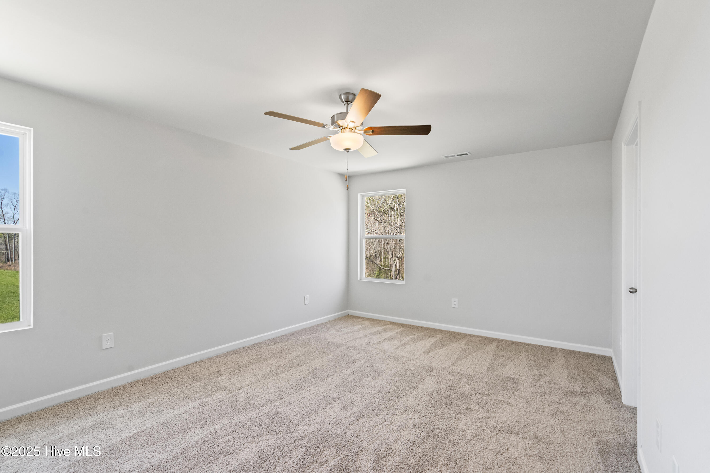 321 Happy Trail Road Property Photo 32