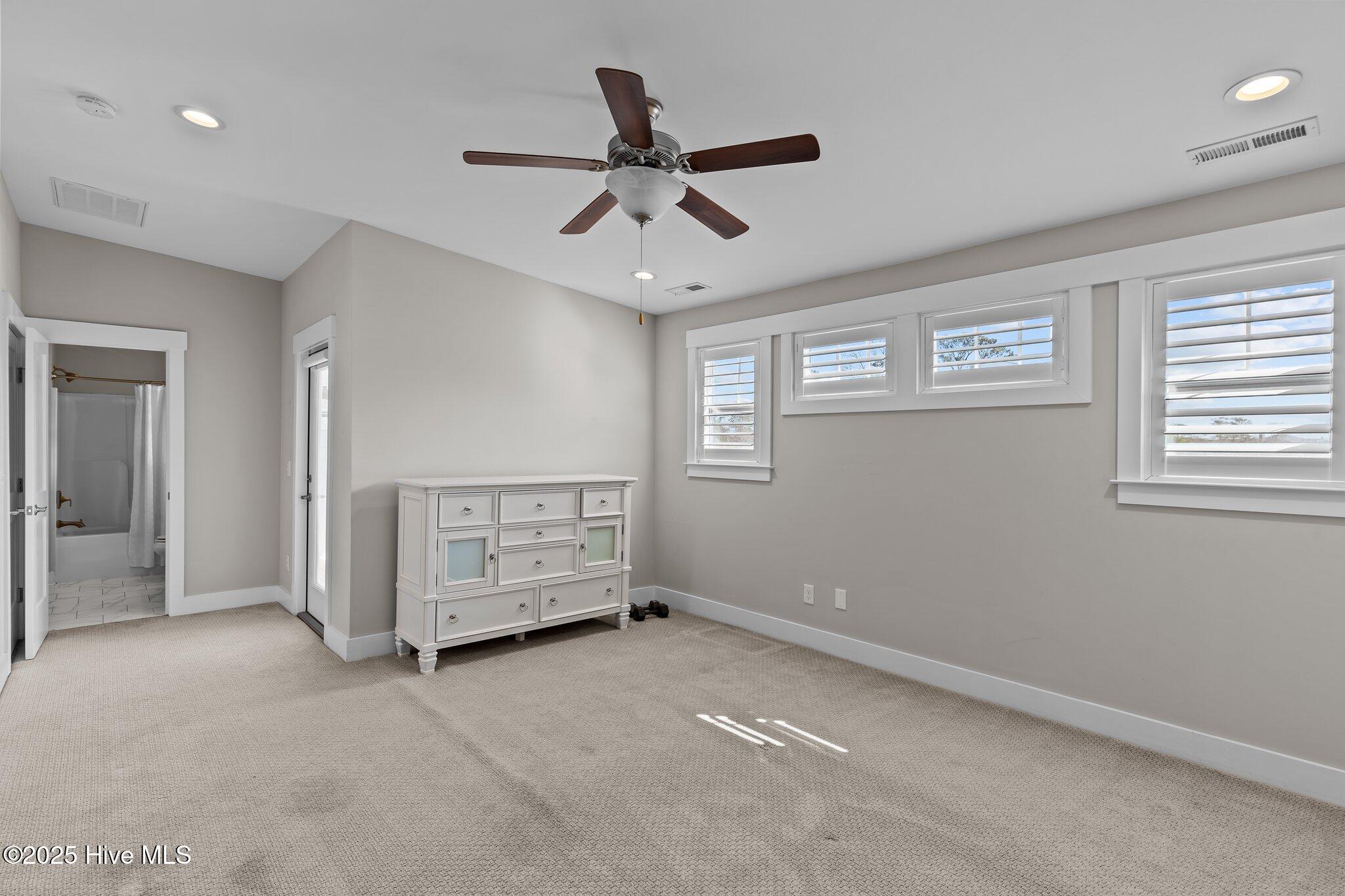 7740 Dunewalk Court Property Photo 24