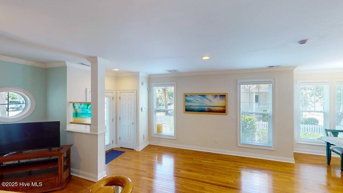 220 Silver Sloop Way Property Photo 8