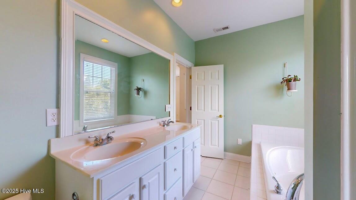 220 Silver Sloop Way Property Photo 19