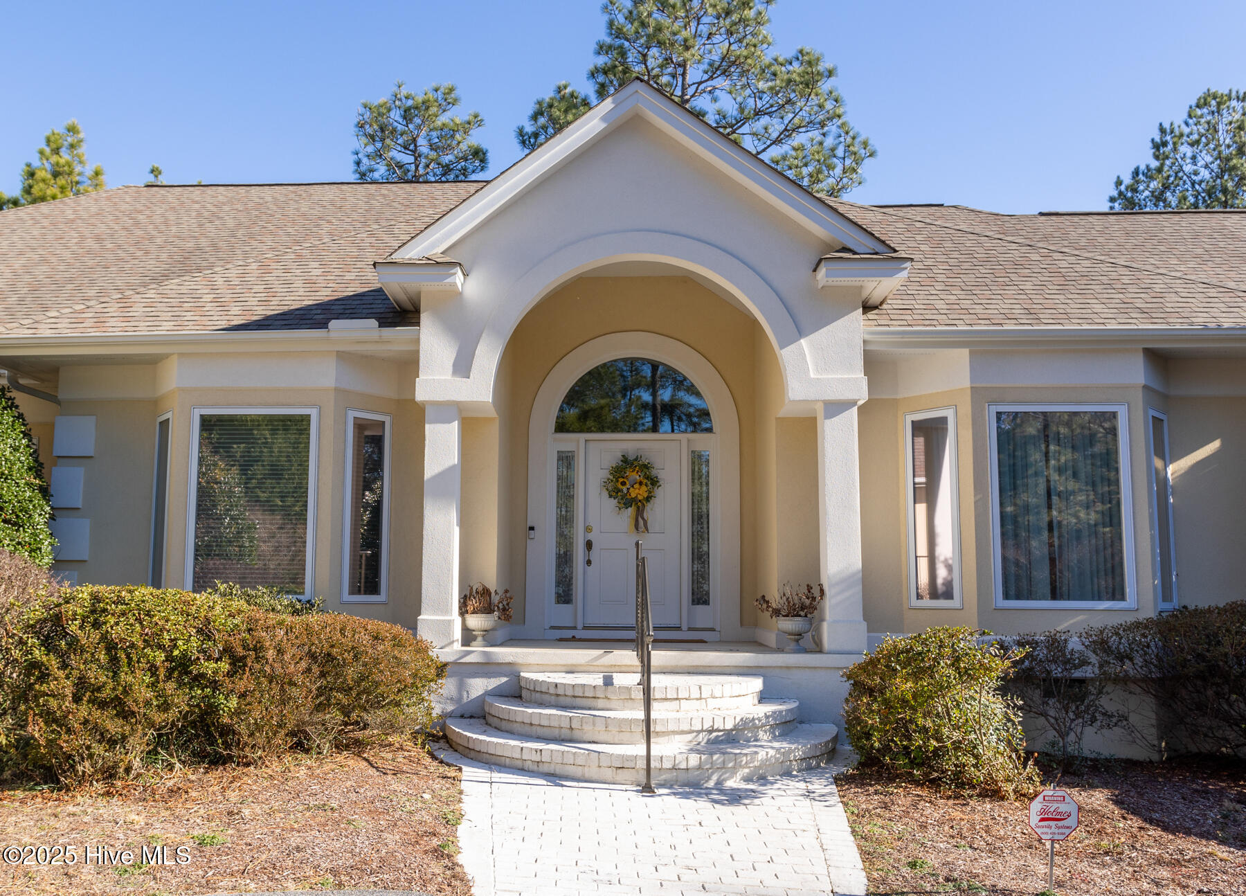 47 Kilbride Drive Property Photo 2
