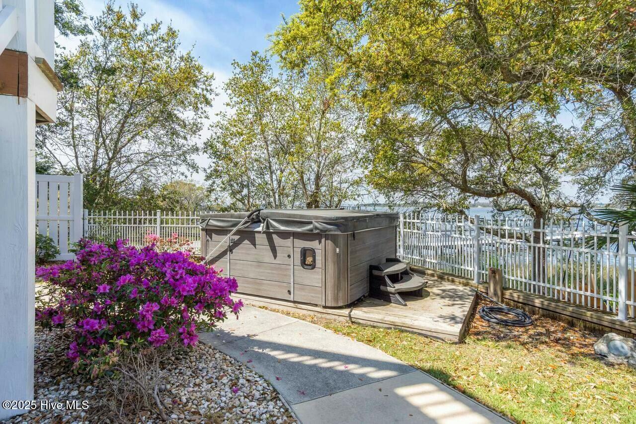 7012 Sound Drive Property Photo 22