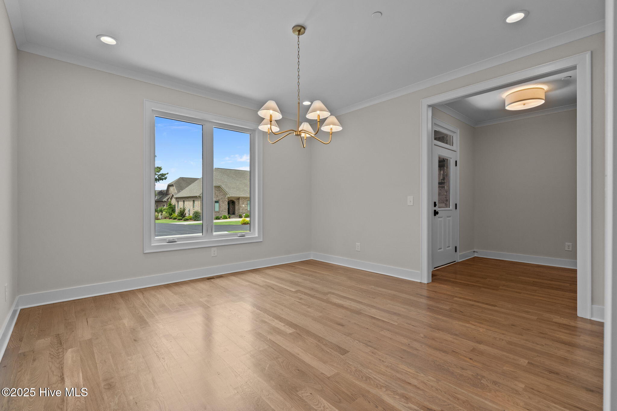 6 Castle Bridge Court Property Photo 14