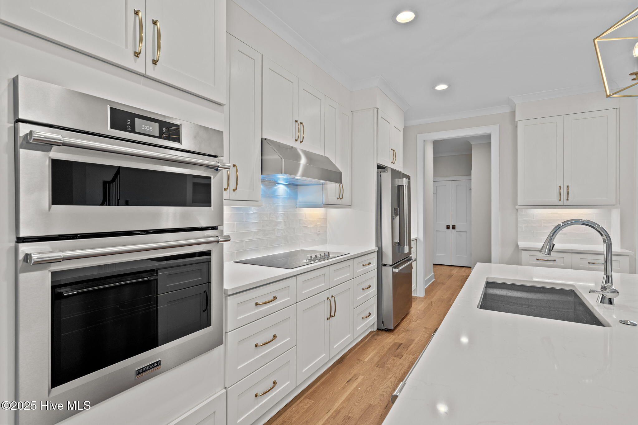 6 Castle Bridge Court Property Photo 20