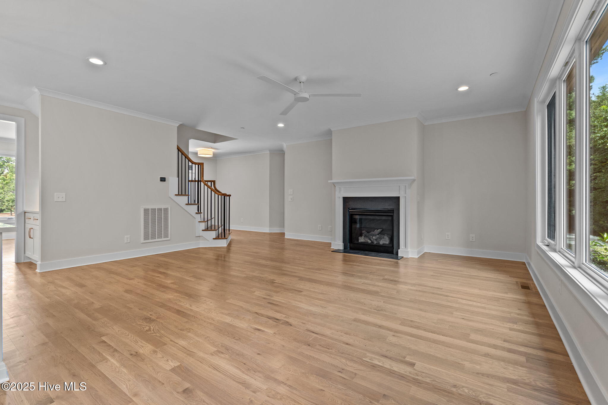 6 Castle Bridge Court Property Photo 23