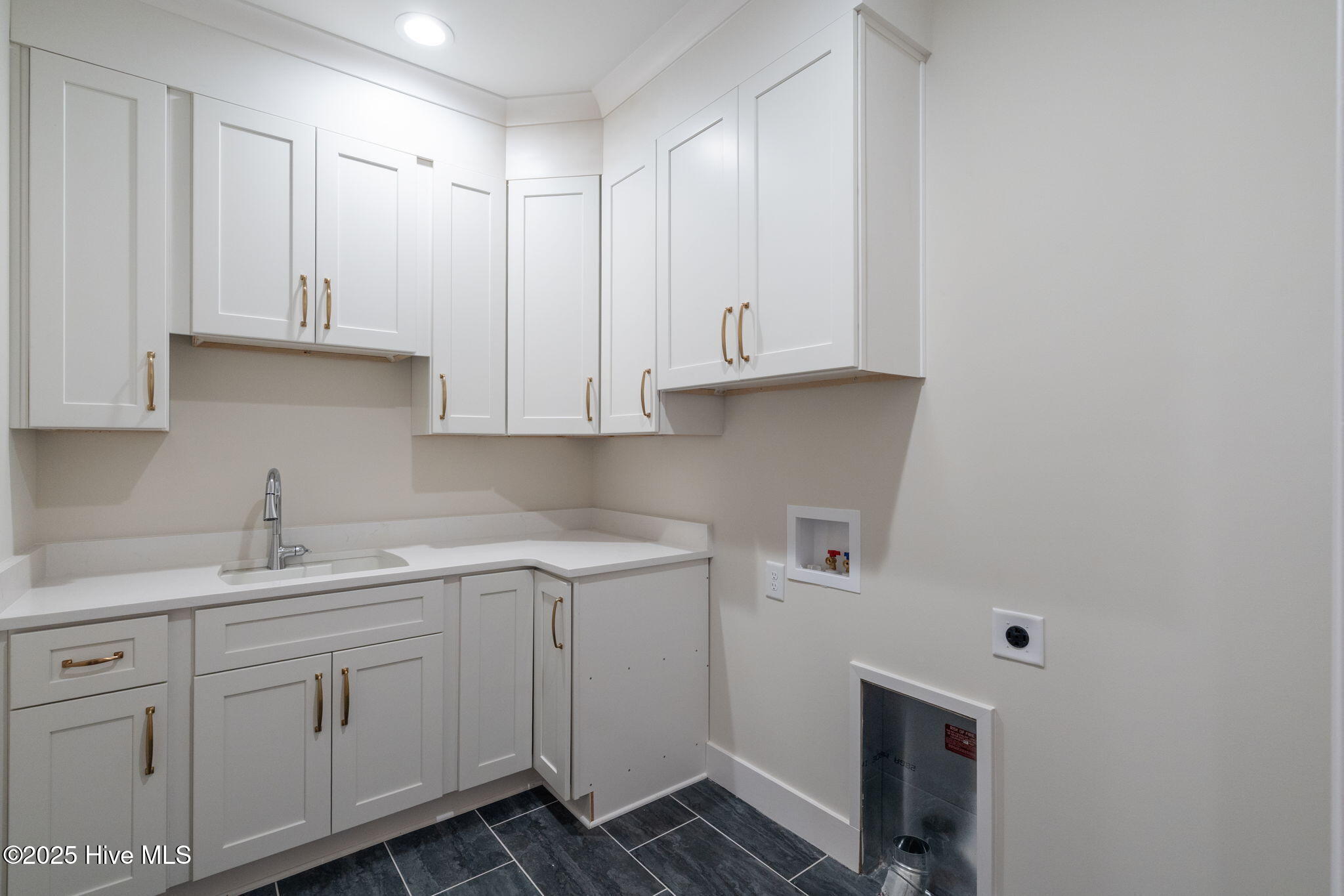 6 Castle Bridge Court Property Photo 28