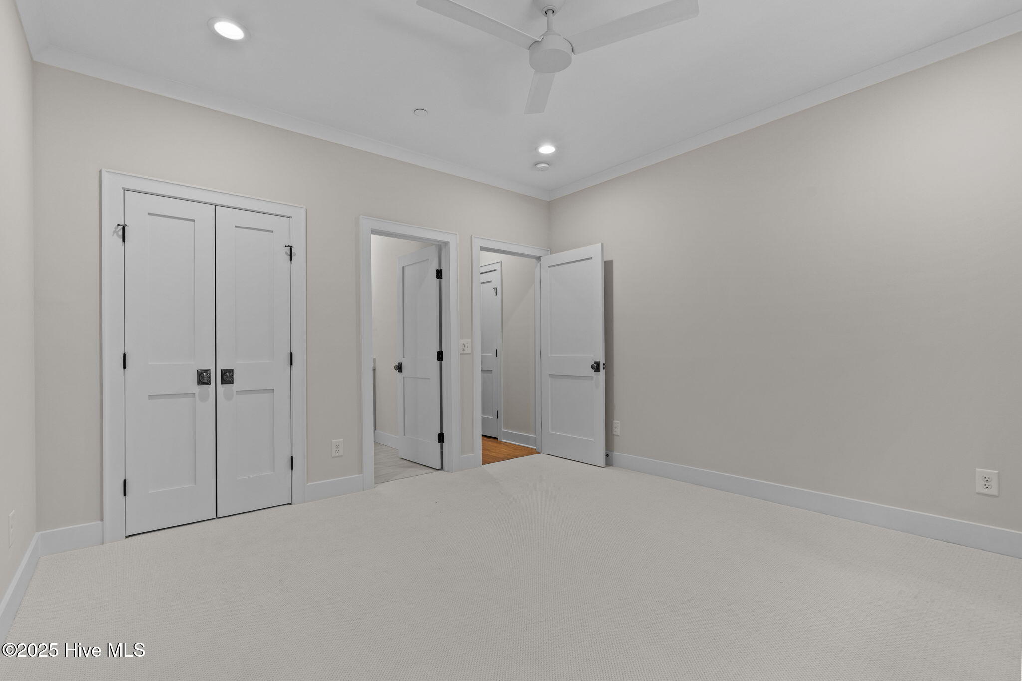 6 Castle Bridge Court Property Photo 31