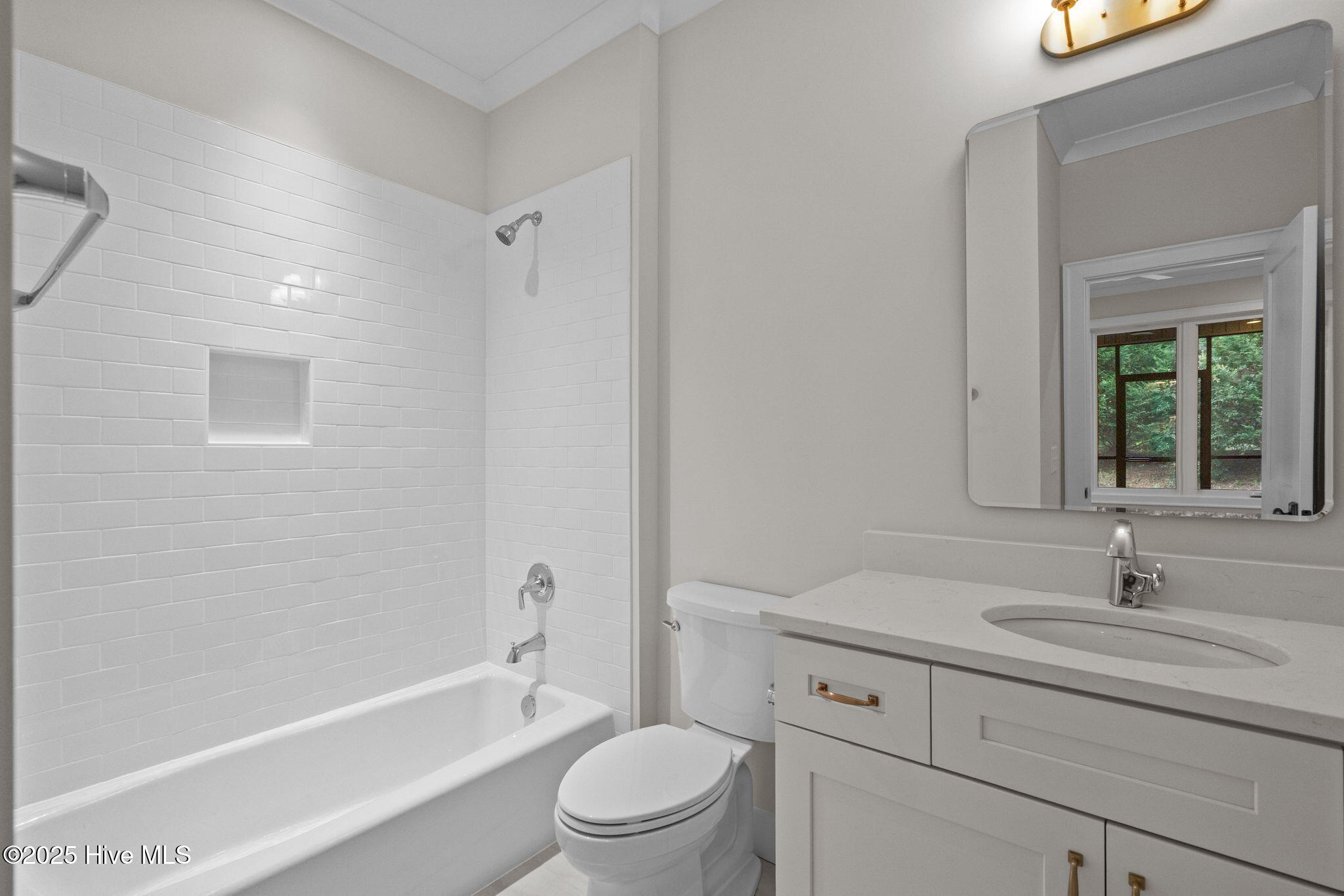 6 Castle Bridge Court Property Photo 32