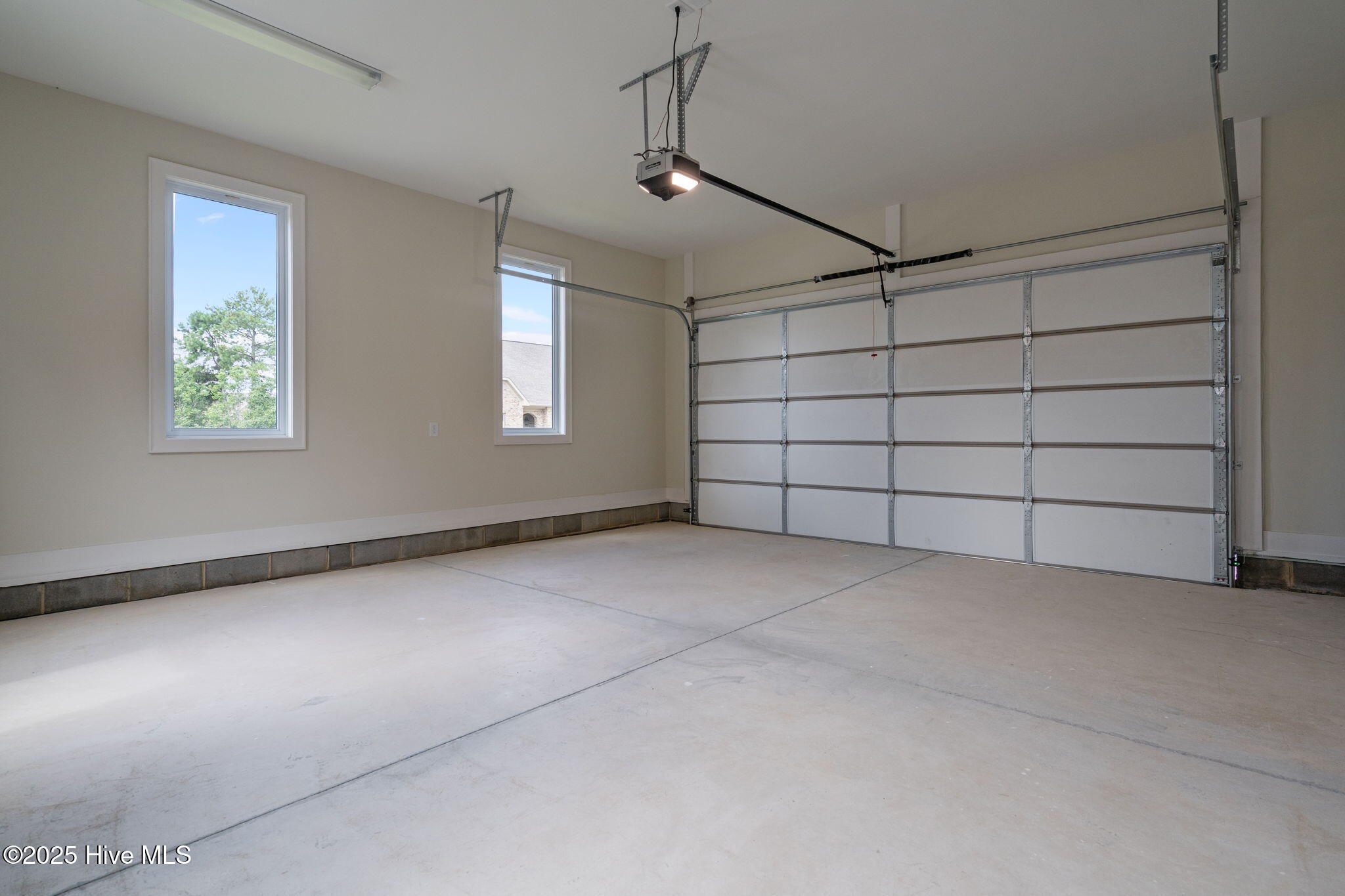 6 Castle Bridge Court Property Photo 54
