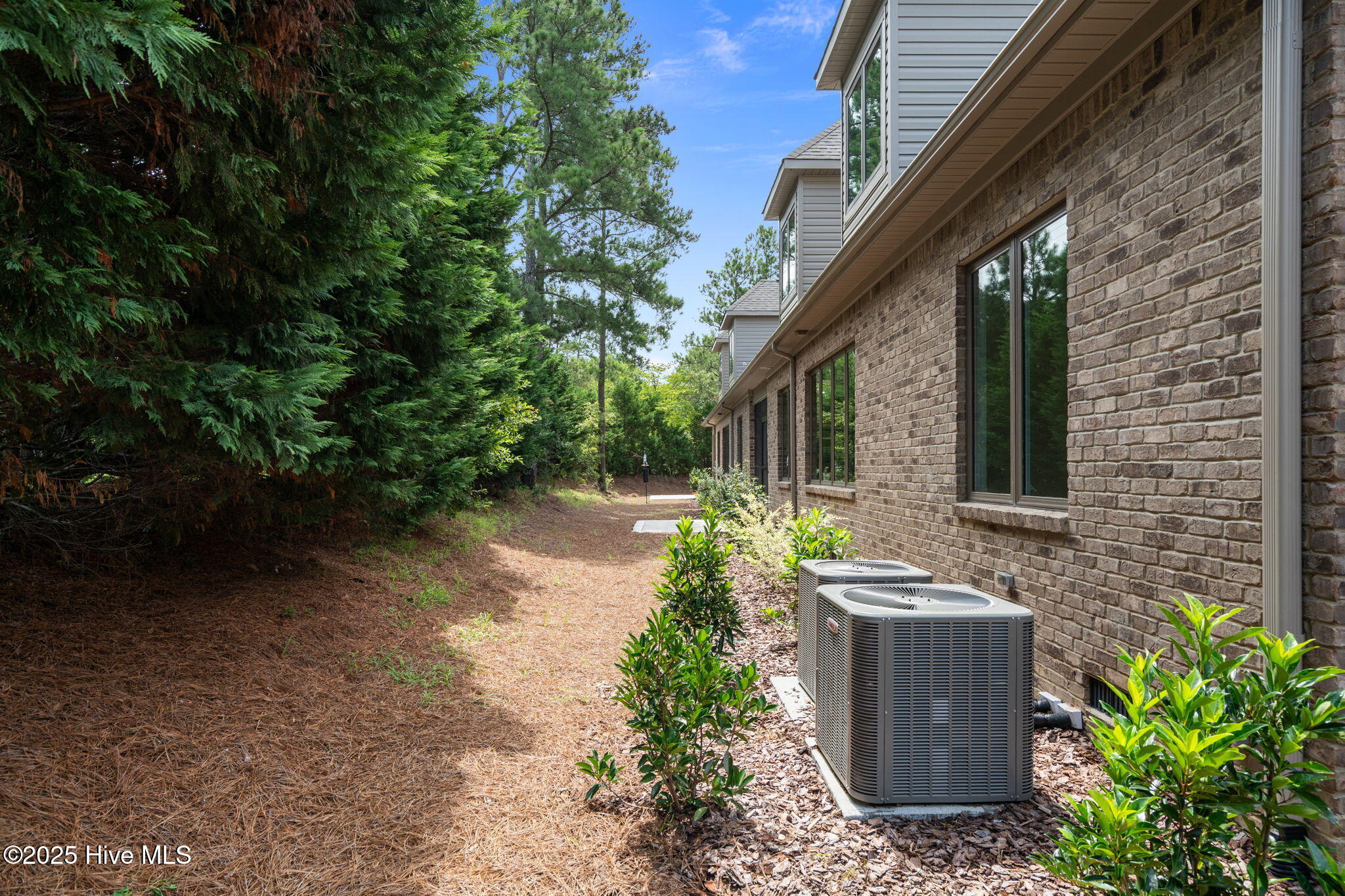 6 Castle Bridge Court Property Photo 56