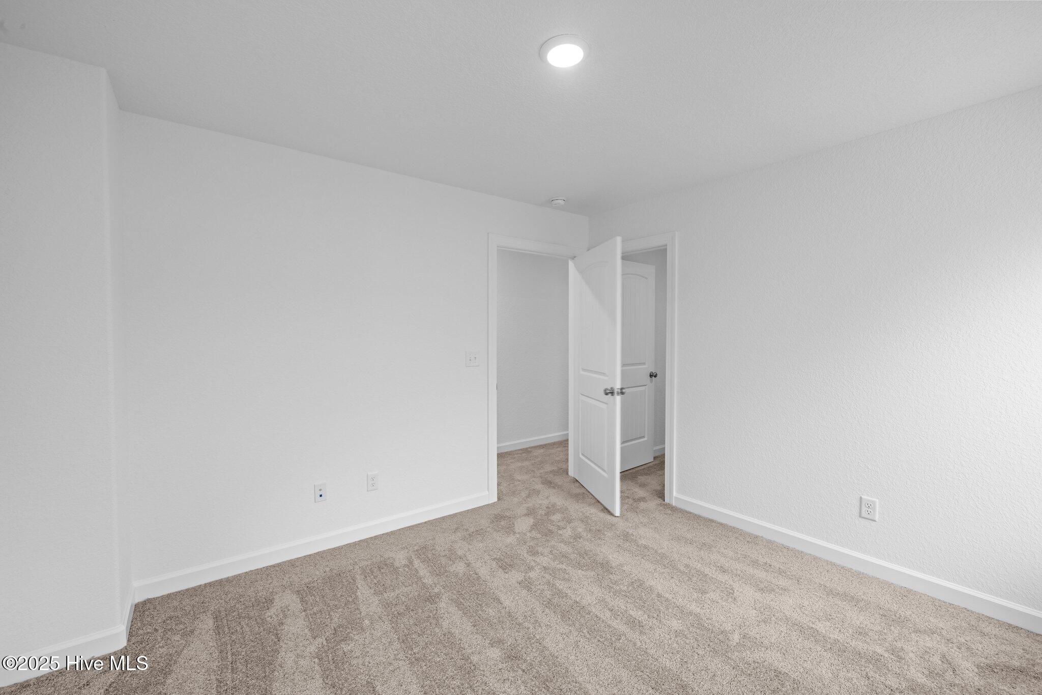 001 W Ryker Road Property Photo 3
