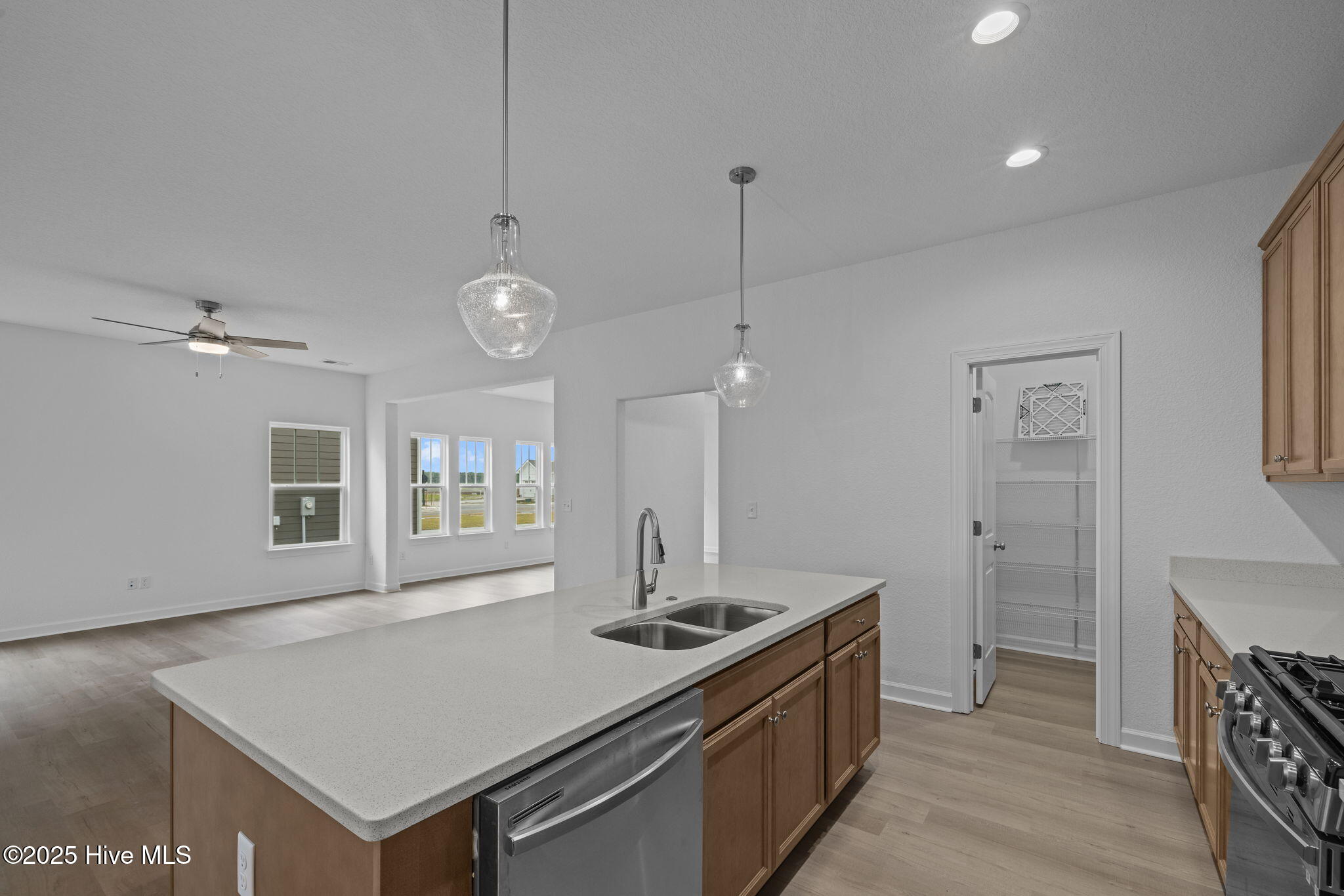 001 W Ryker Road Property Photo 17