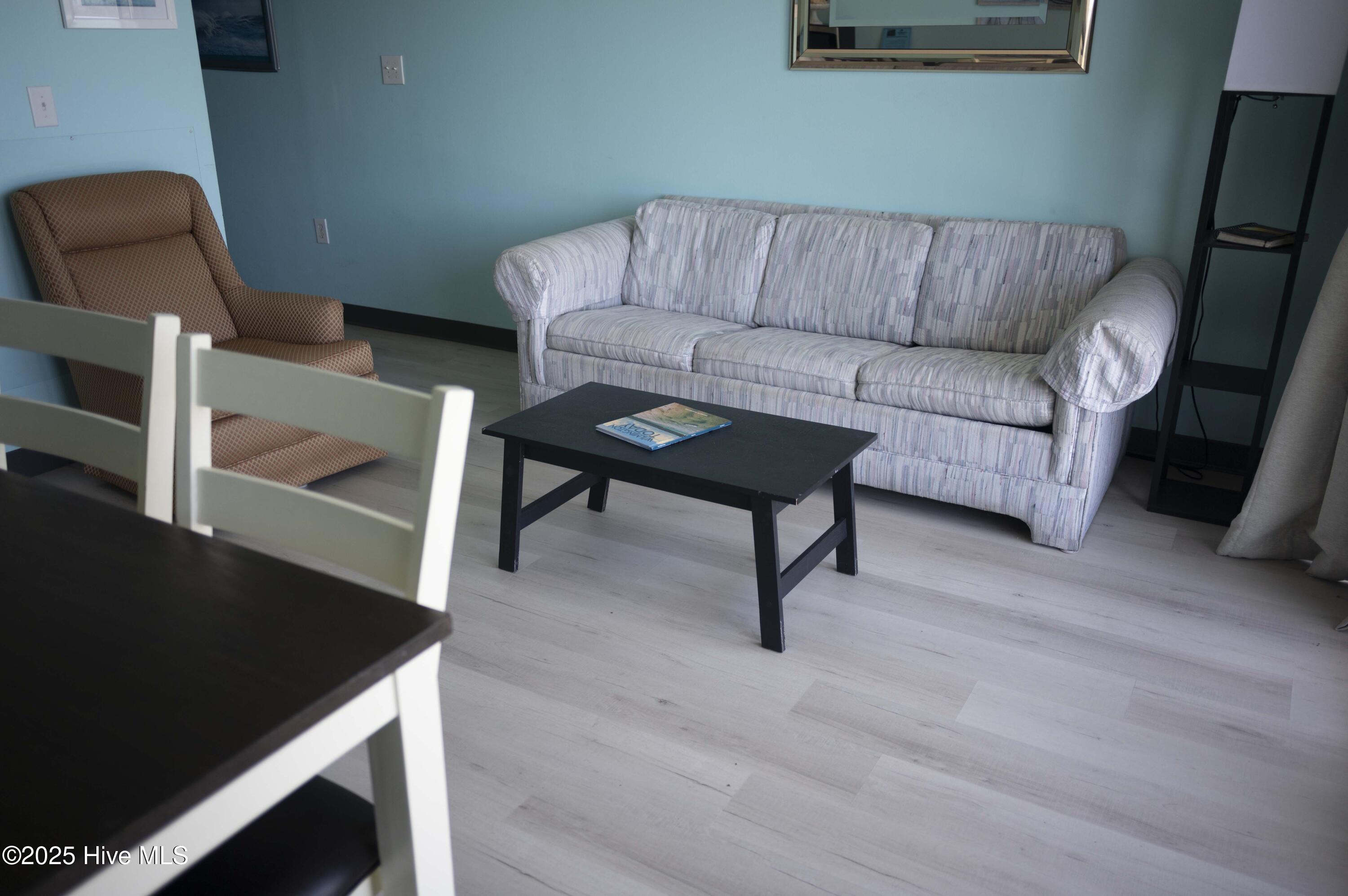 1615 Lake Park Boulevard Unit 105 Property Photo 8