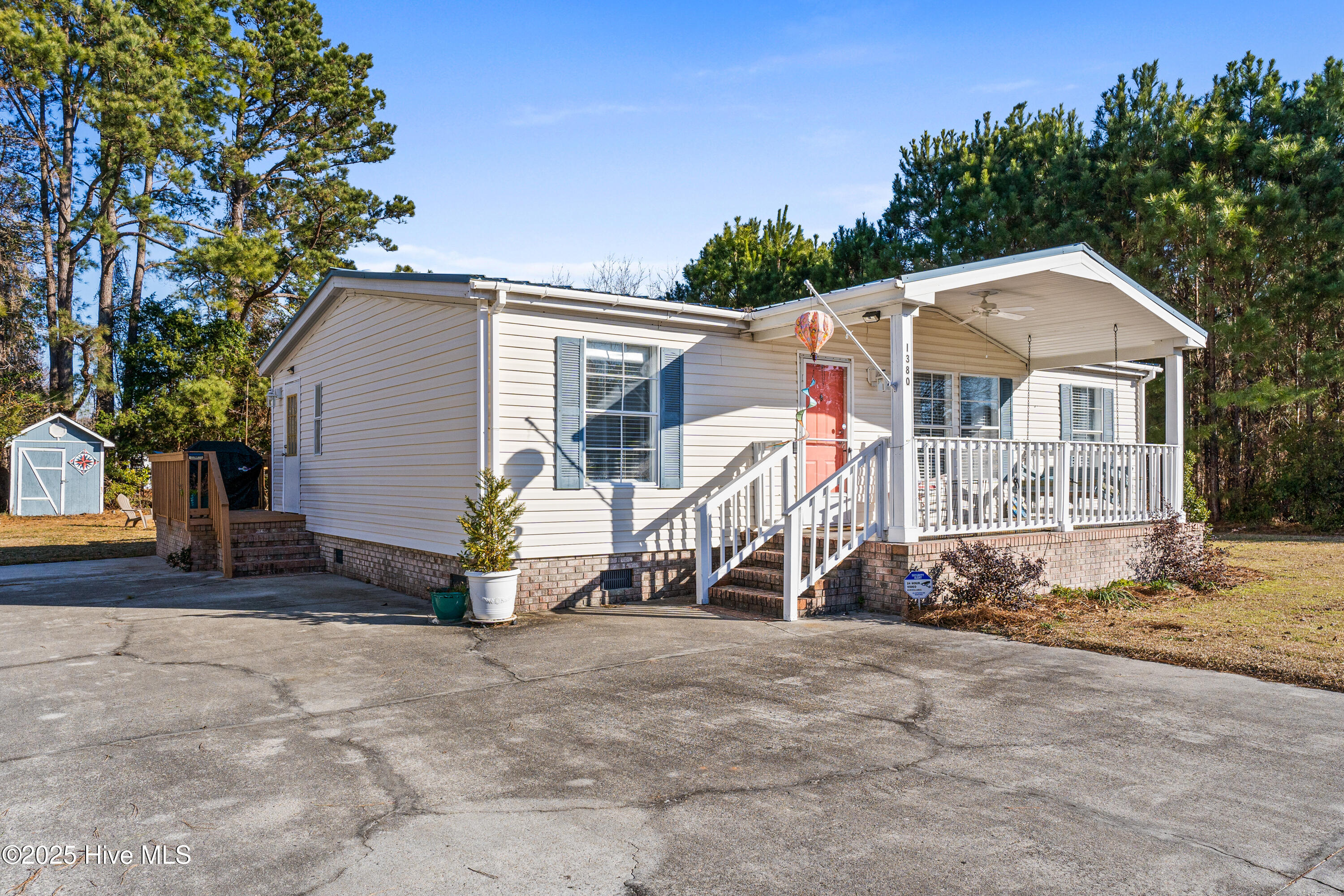 1380 Dove Drive Property Photo 3