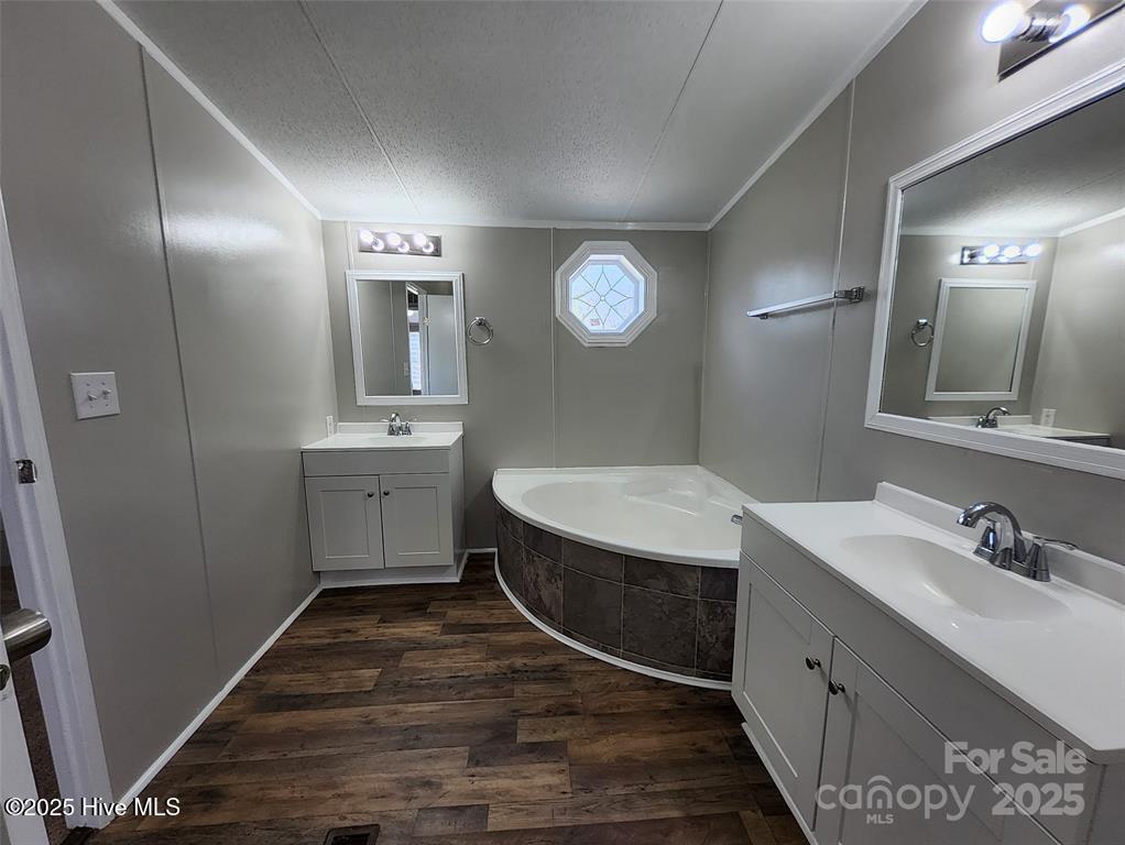 6810 Old Wire Road Property Photo 7