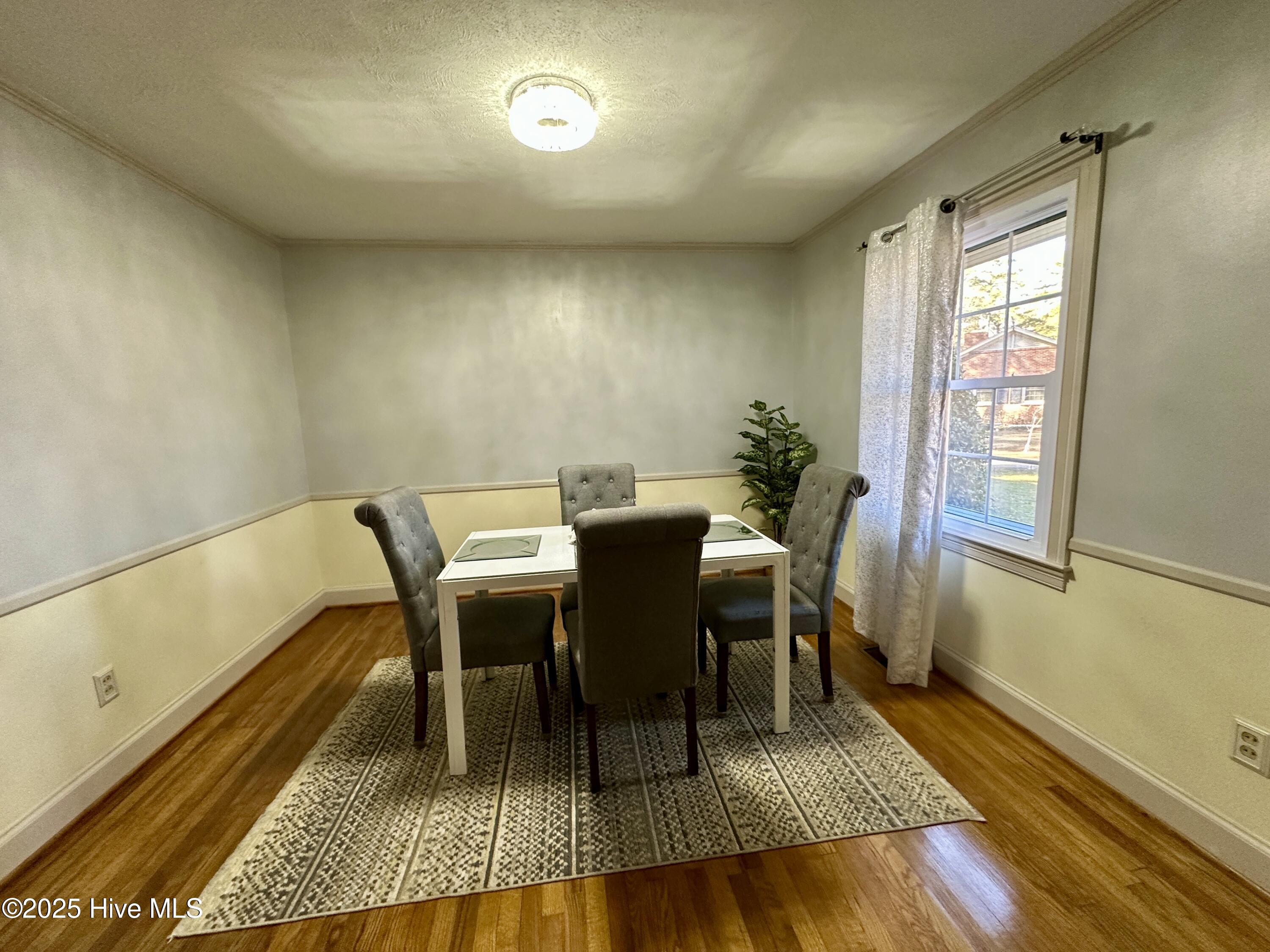 1103 Taylor Circle Property Photo 11