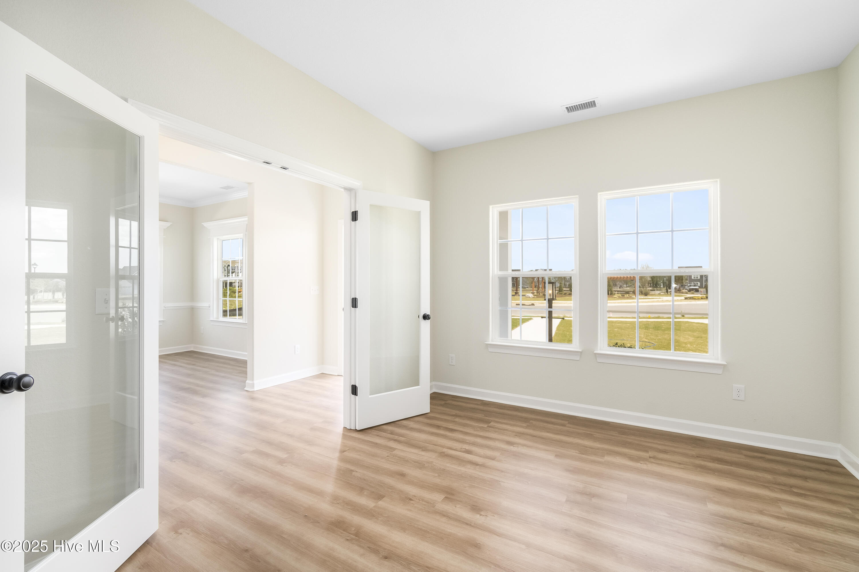 309 Iris Circle Property Photo 6